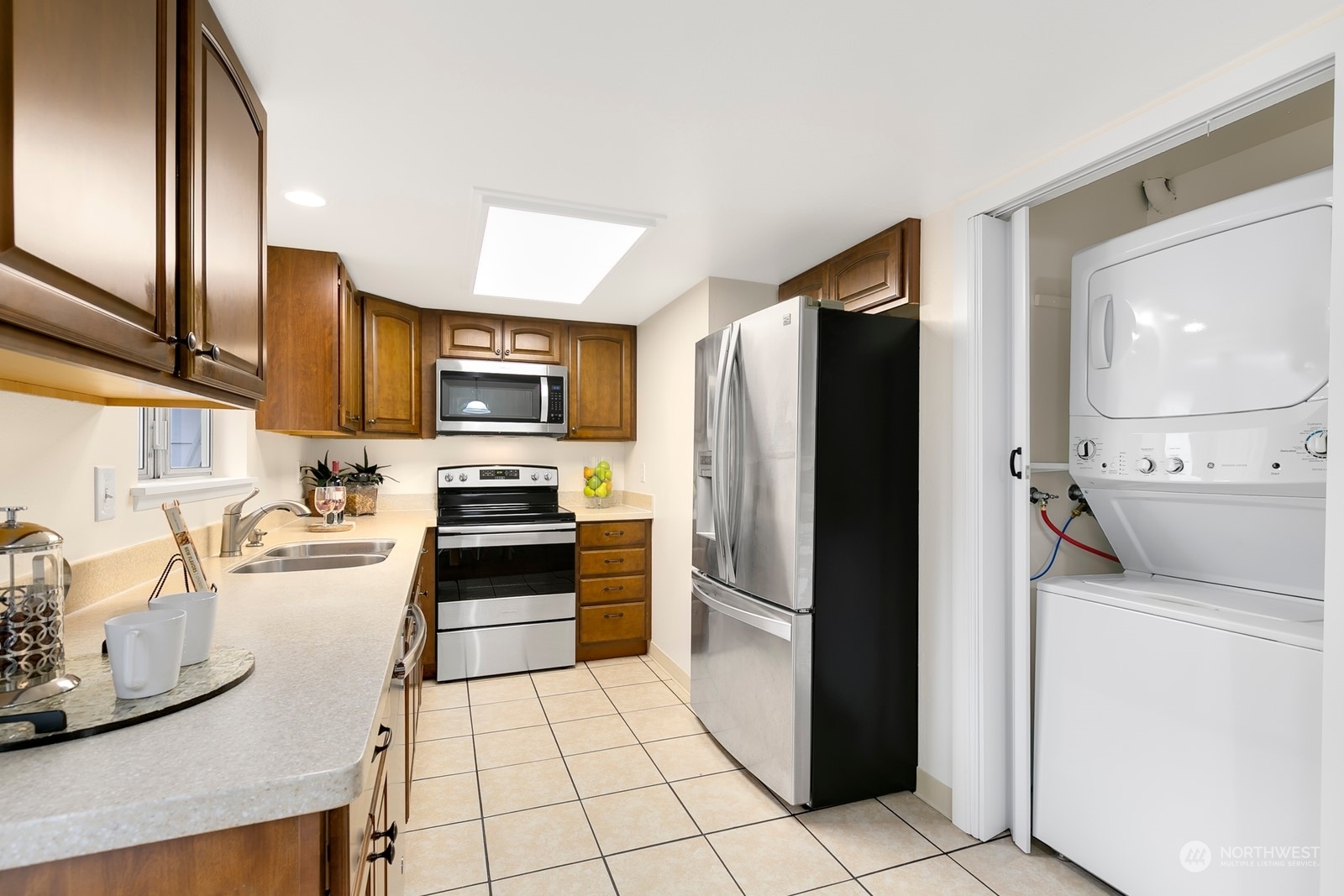 4425 Grandview Drive W Unit: 10B