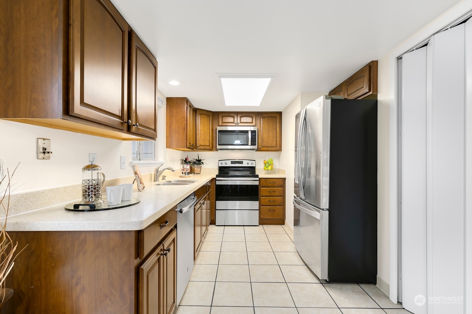 4425 Grandview Drive W Unit: 10B