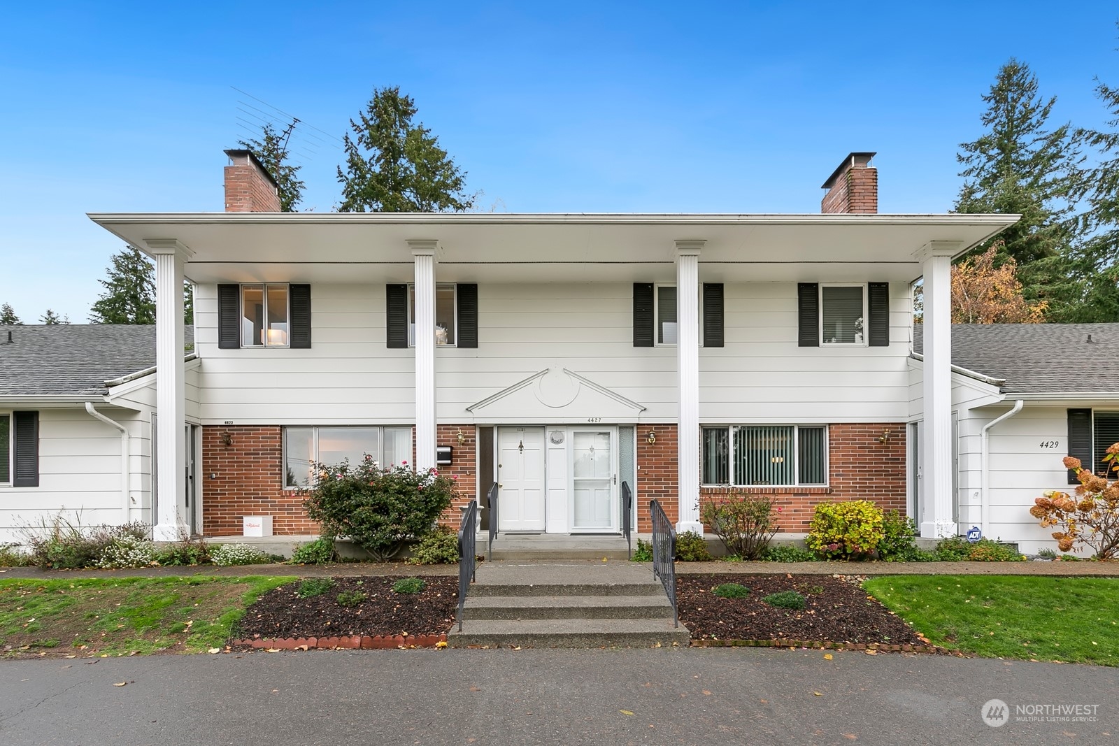 4425 Grandview Drive W Unit: 10B
