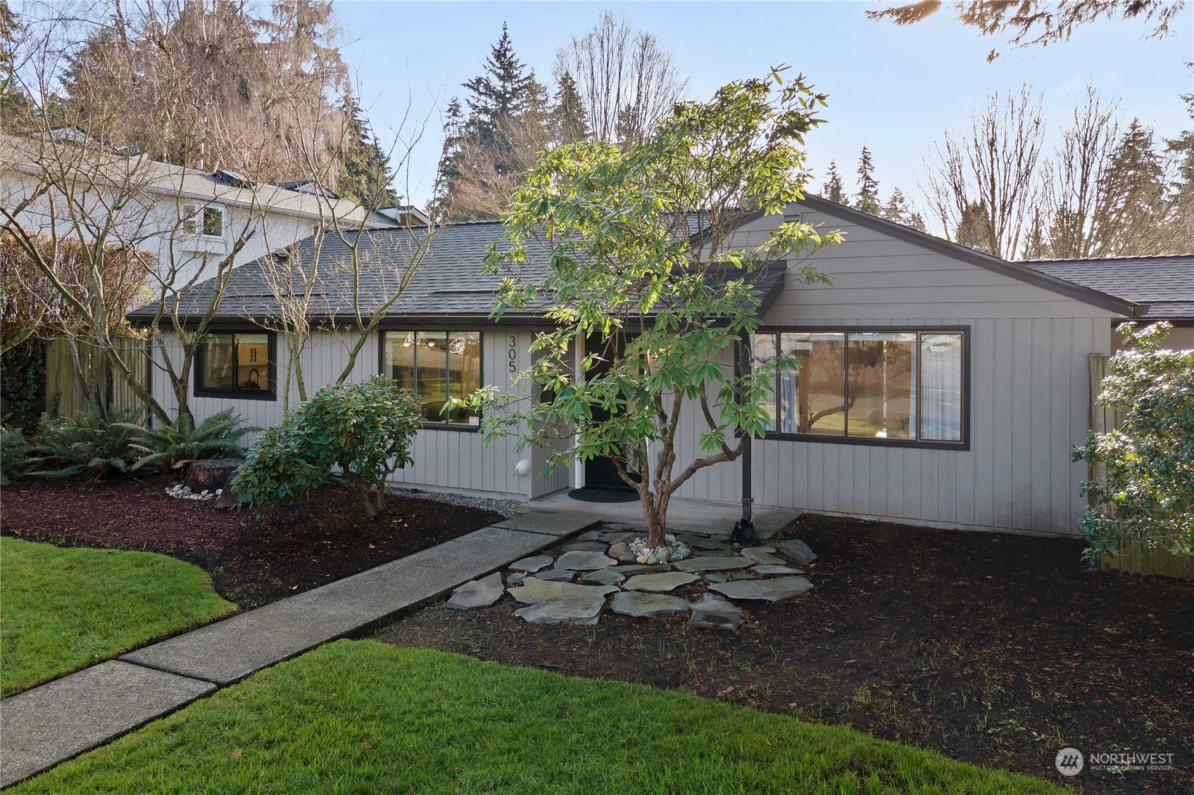 305 NE 170th Street