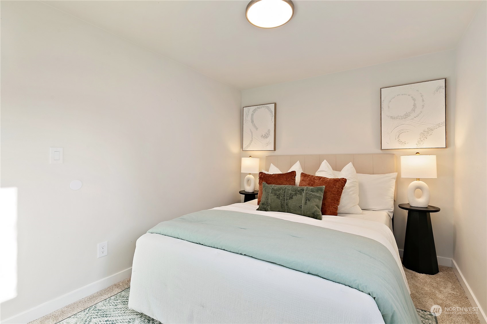 305 NE 170th Street
