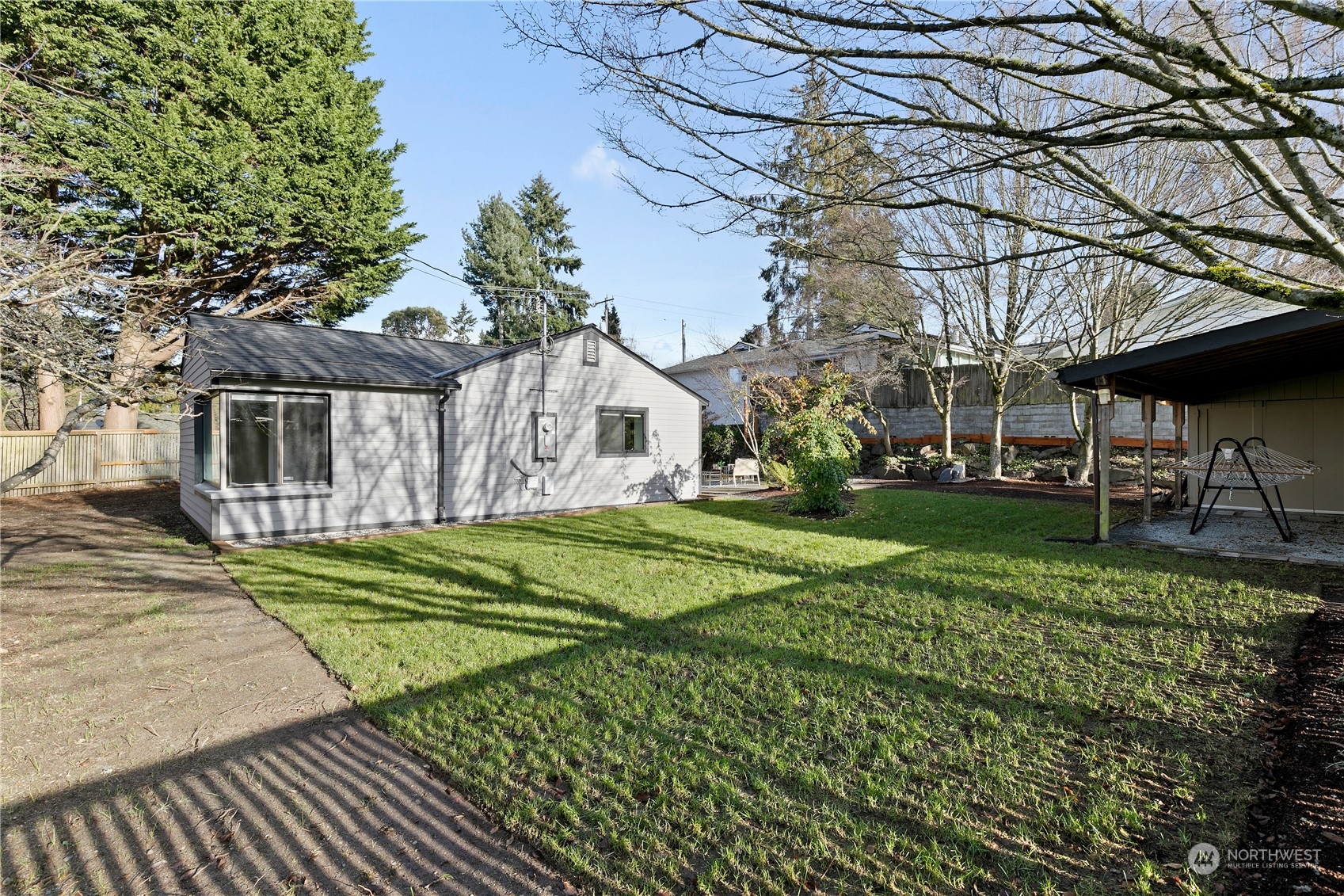305 NE 170th Street