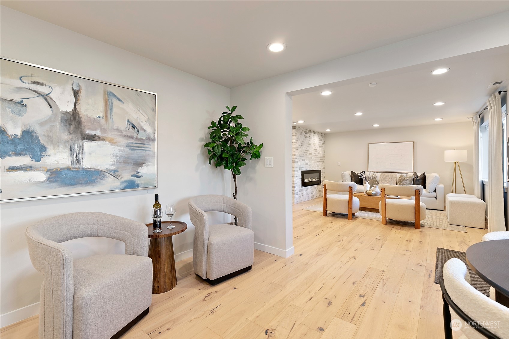 305 NE 170th Street