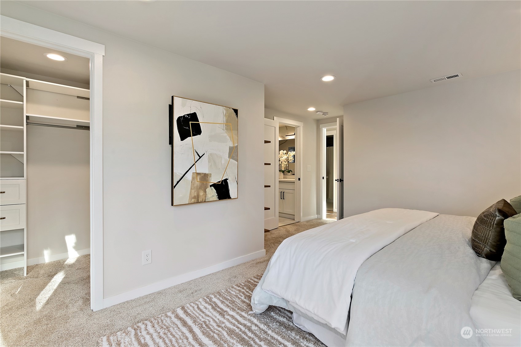305 NE 170th Street