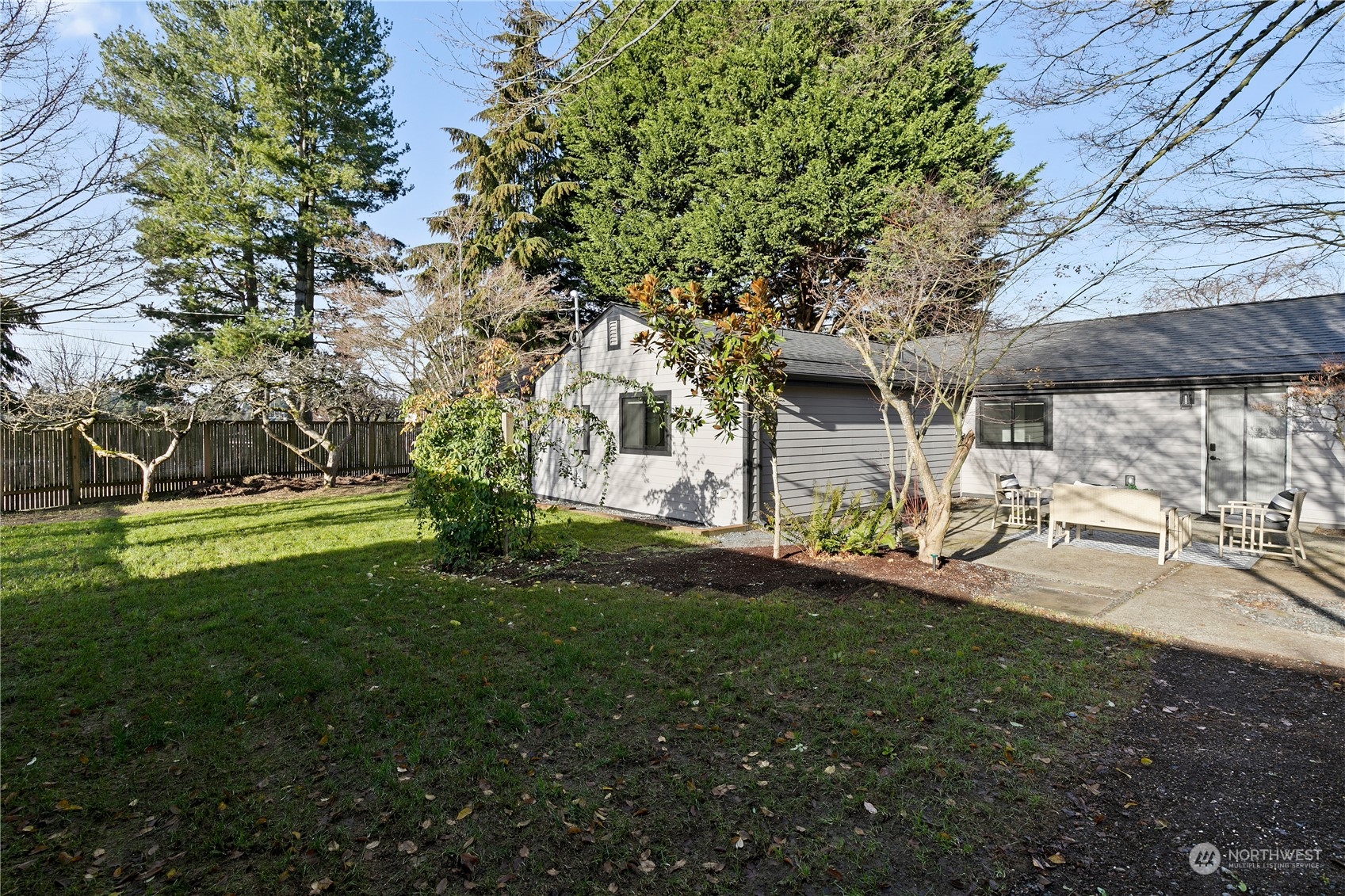 305 NE 170th Street