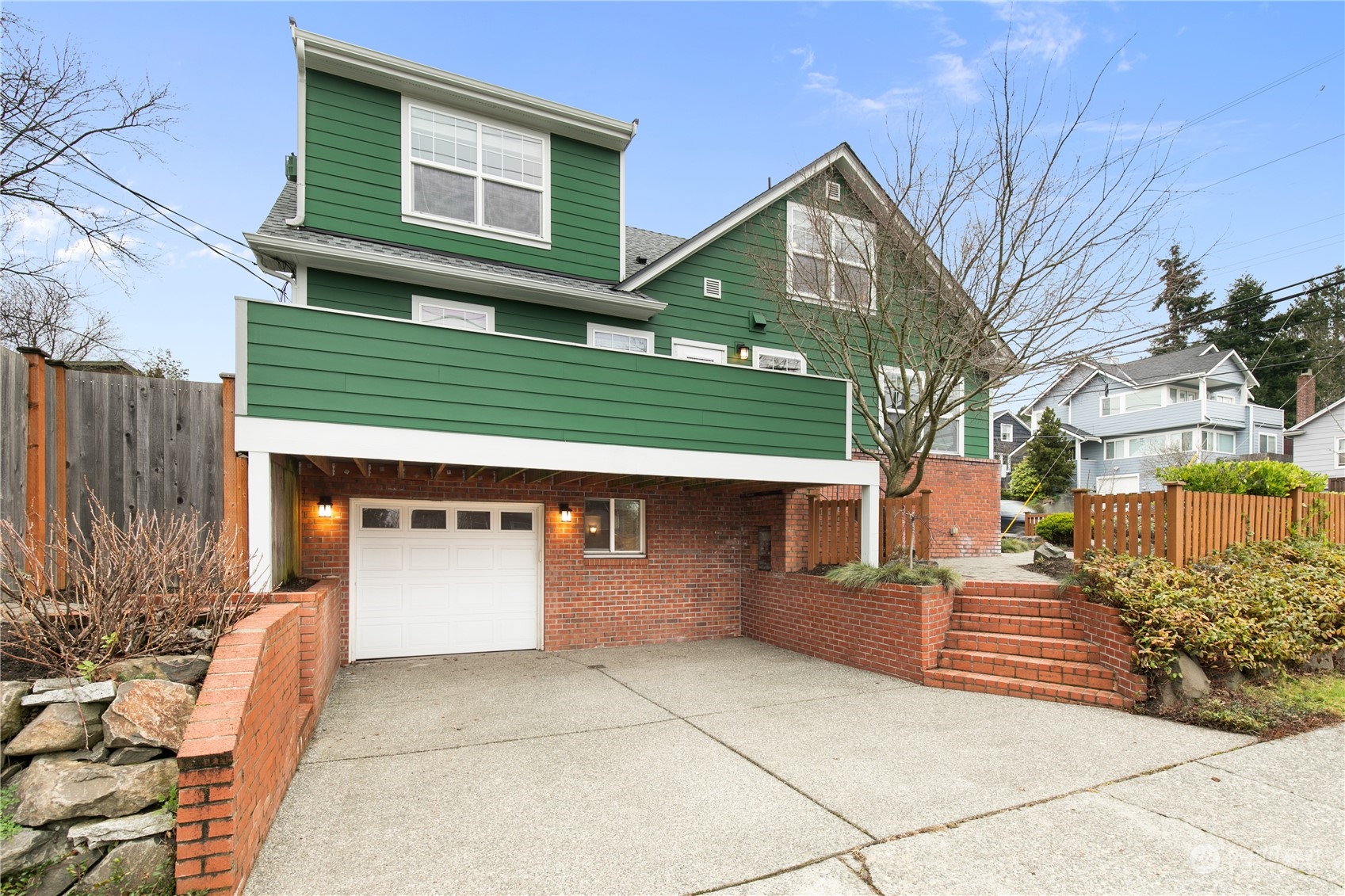 8003 5th Avenue NE