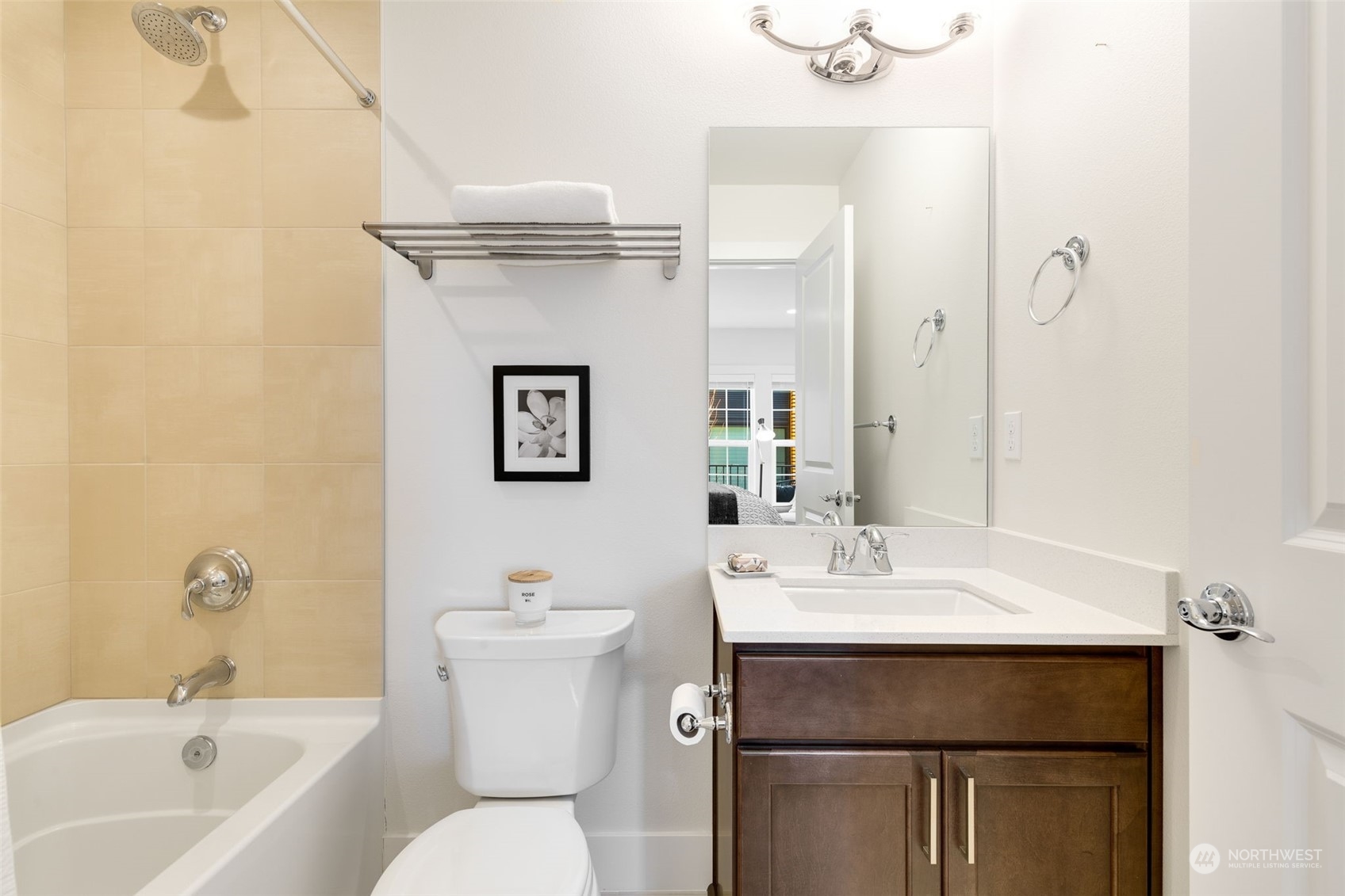 927 W McGraw Street Unit: 38