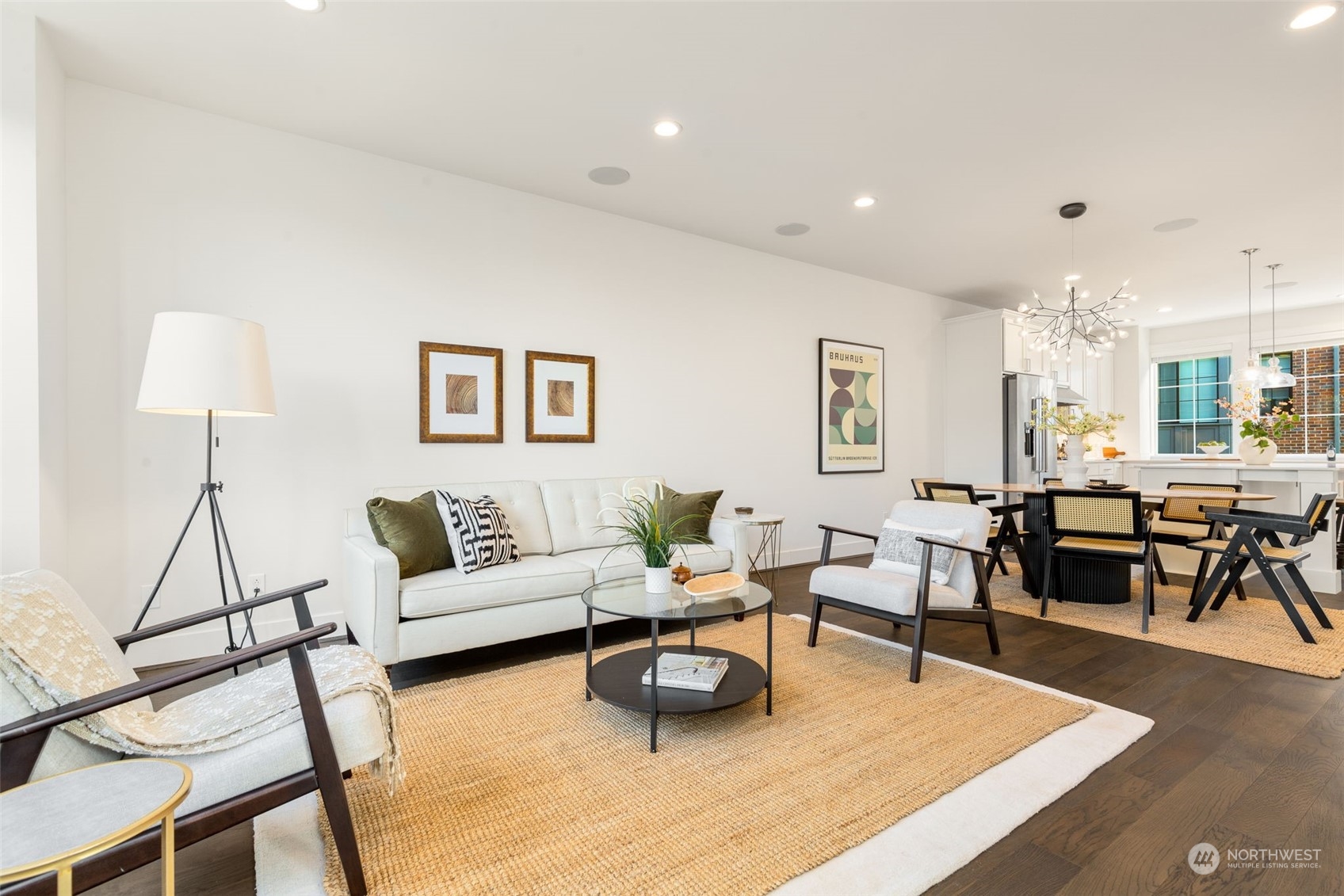 927 W McGraw Street Unit: 38