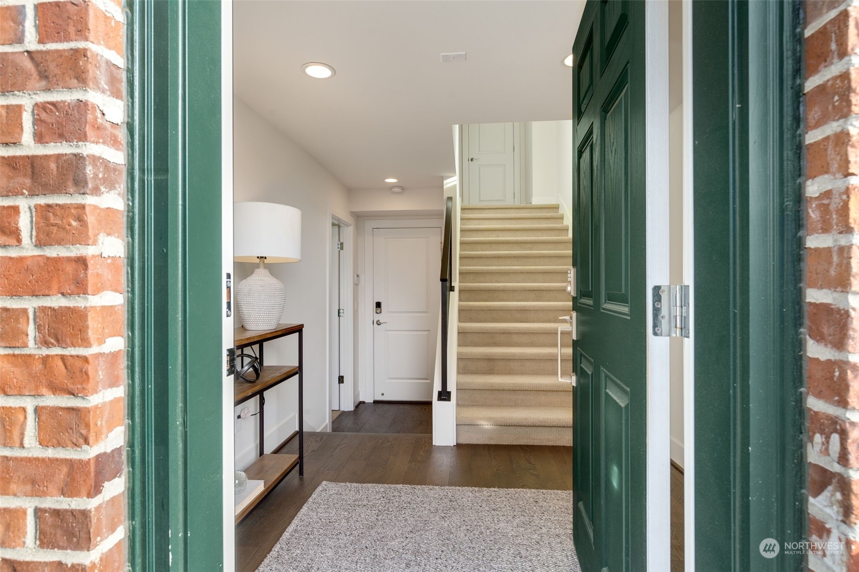 927 W McGraw Street Unit: 38