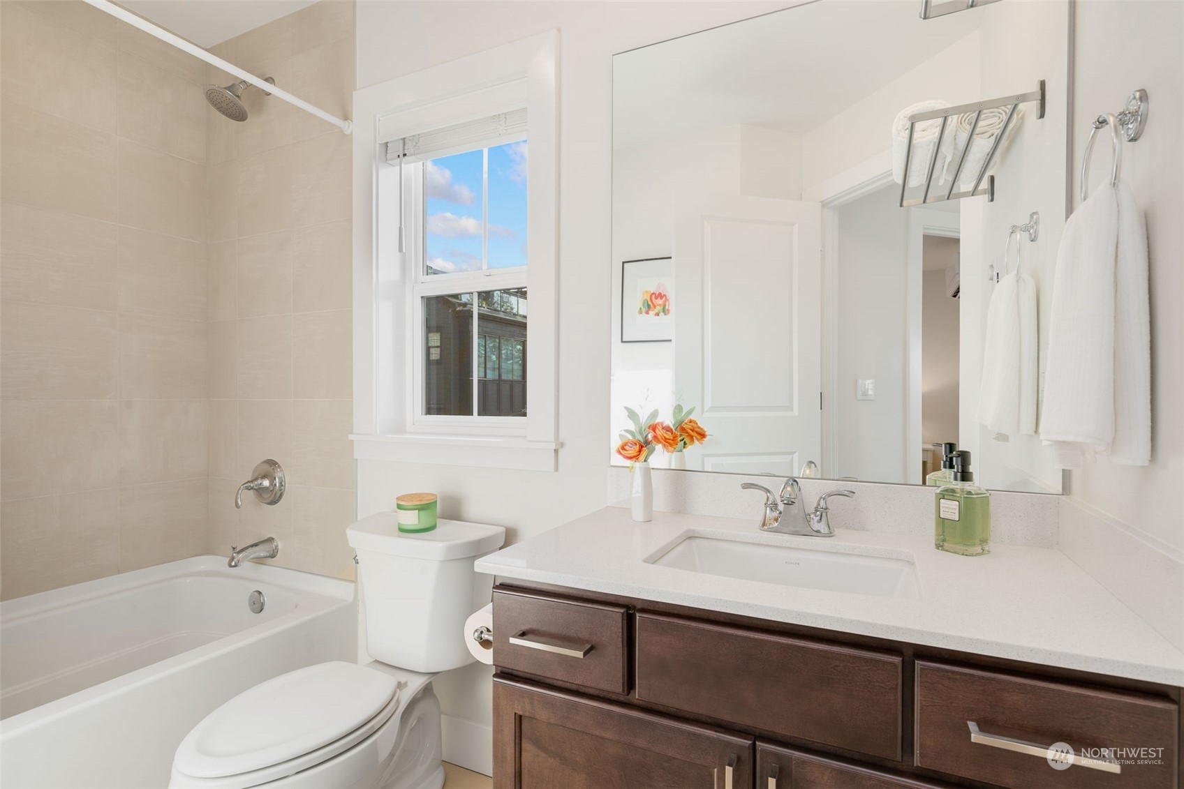 927 W McGraw Street Unit: 38