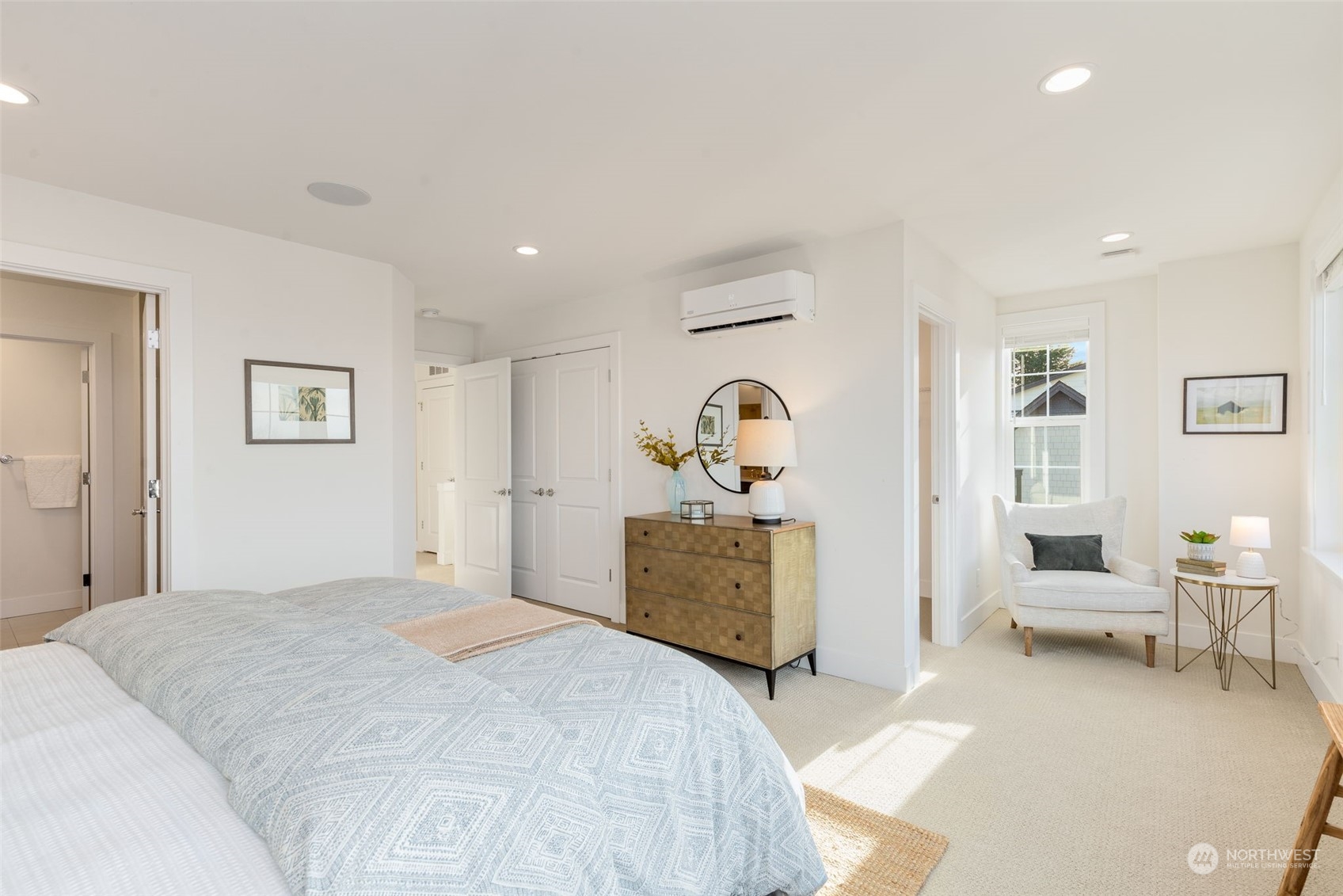 927 W McGraw Street Unit: 38