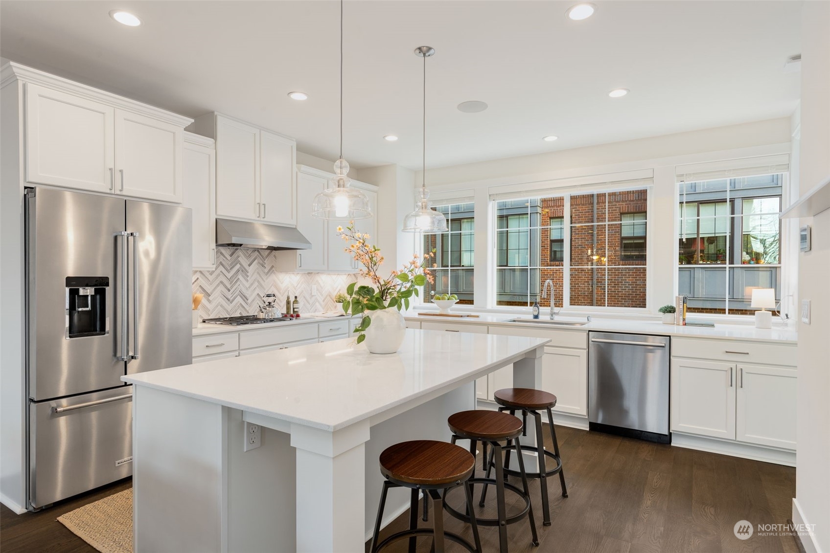 927 W McGraw Street Unit: 38