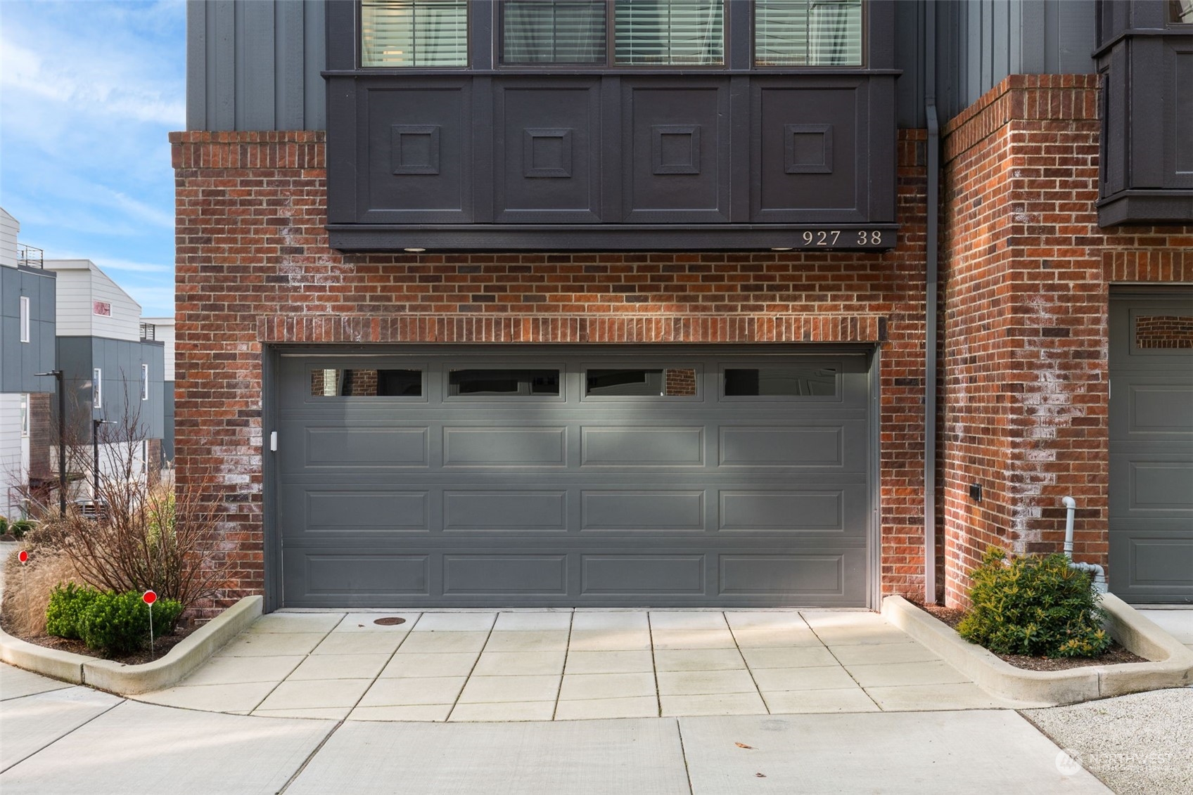 927 W McGraw Street Unit: 38
