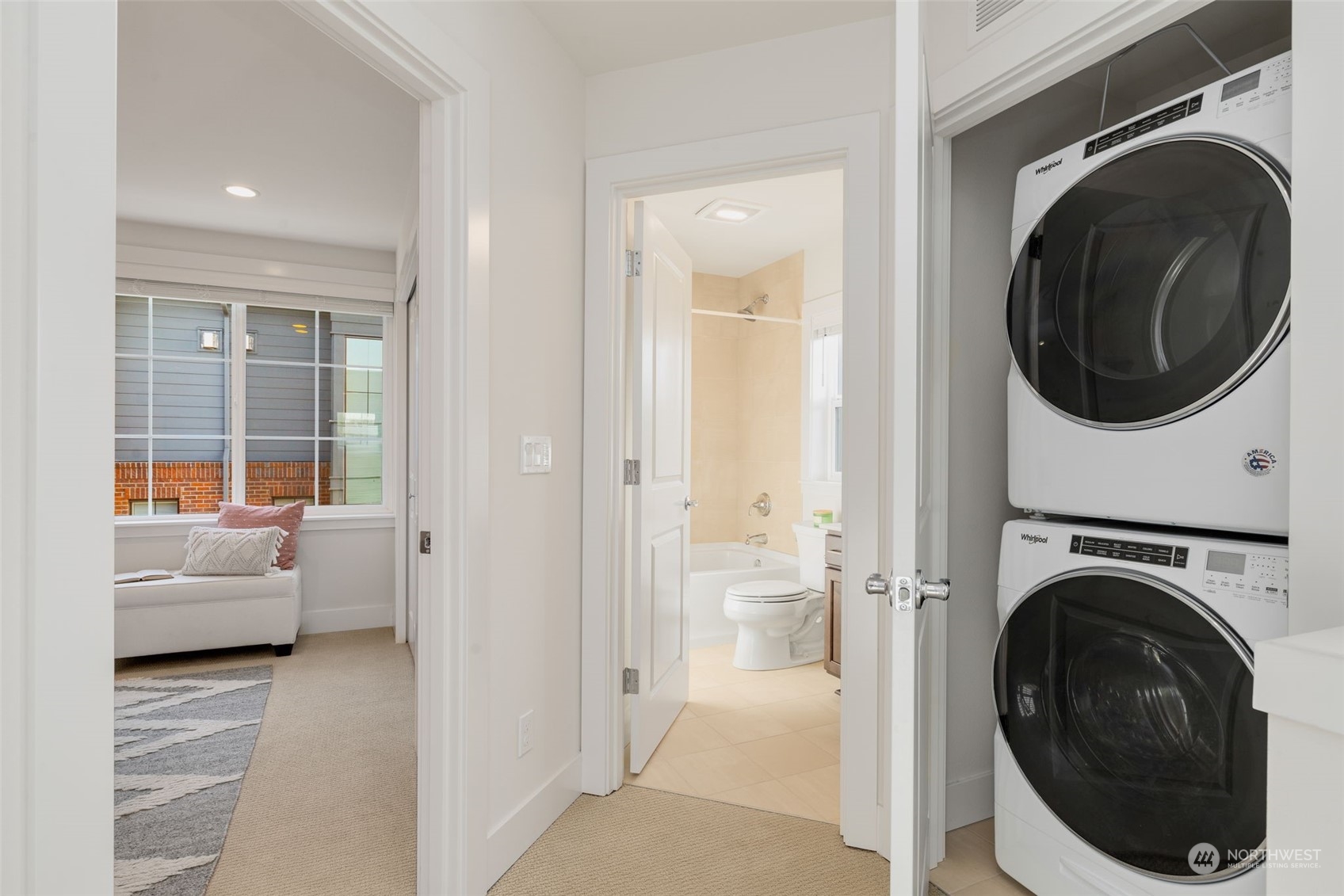 927 W McGraw Street Unit: 38