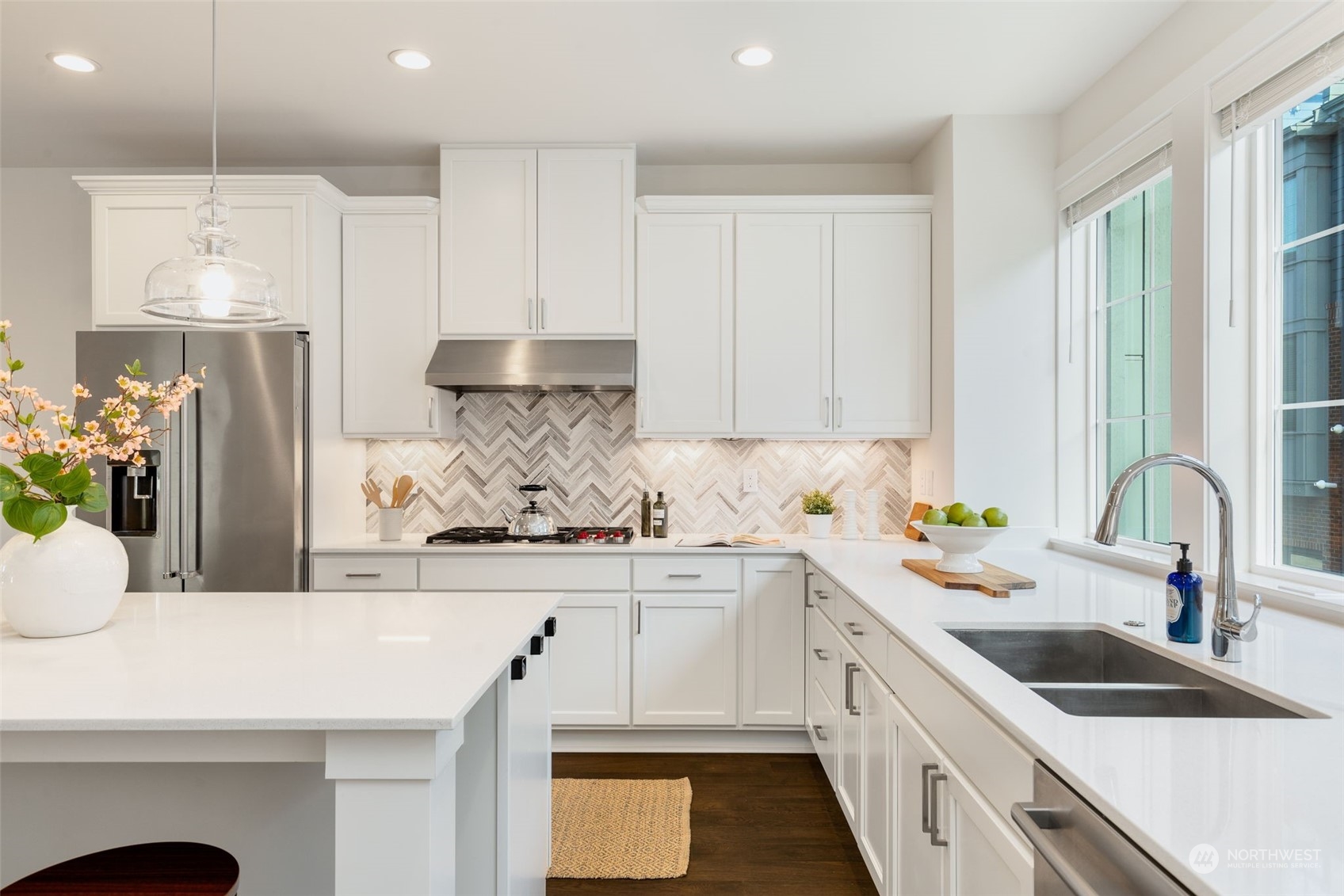 927 W McGraw Street Unit: 38