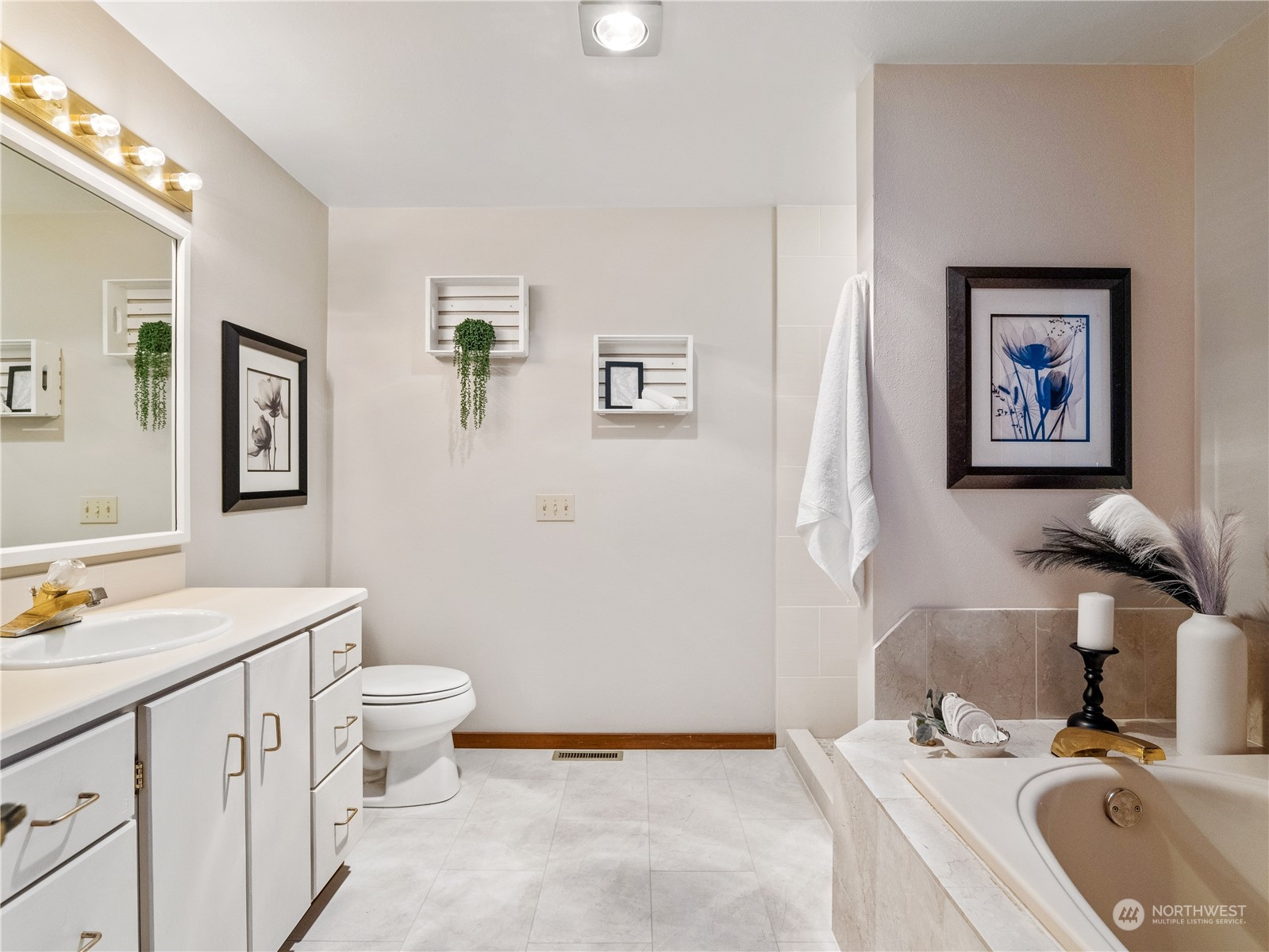 322 S 104th Street