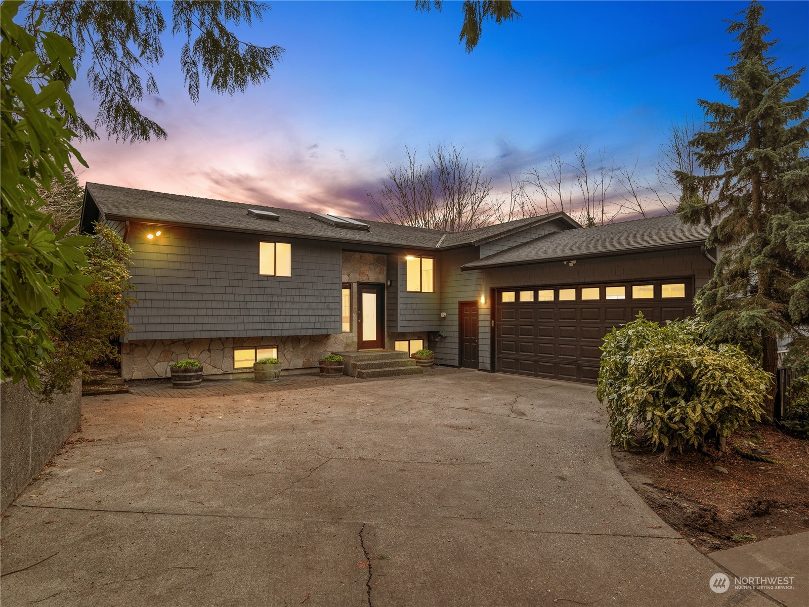 322 S 104th Street