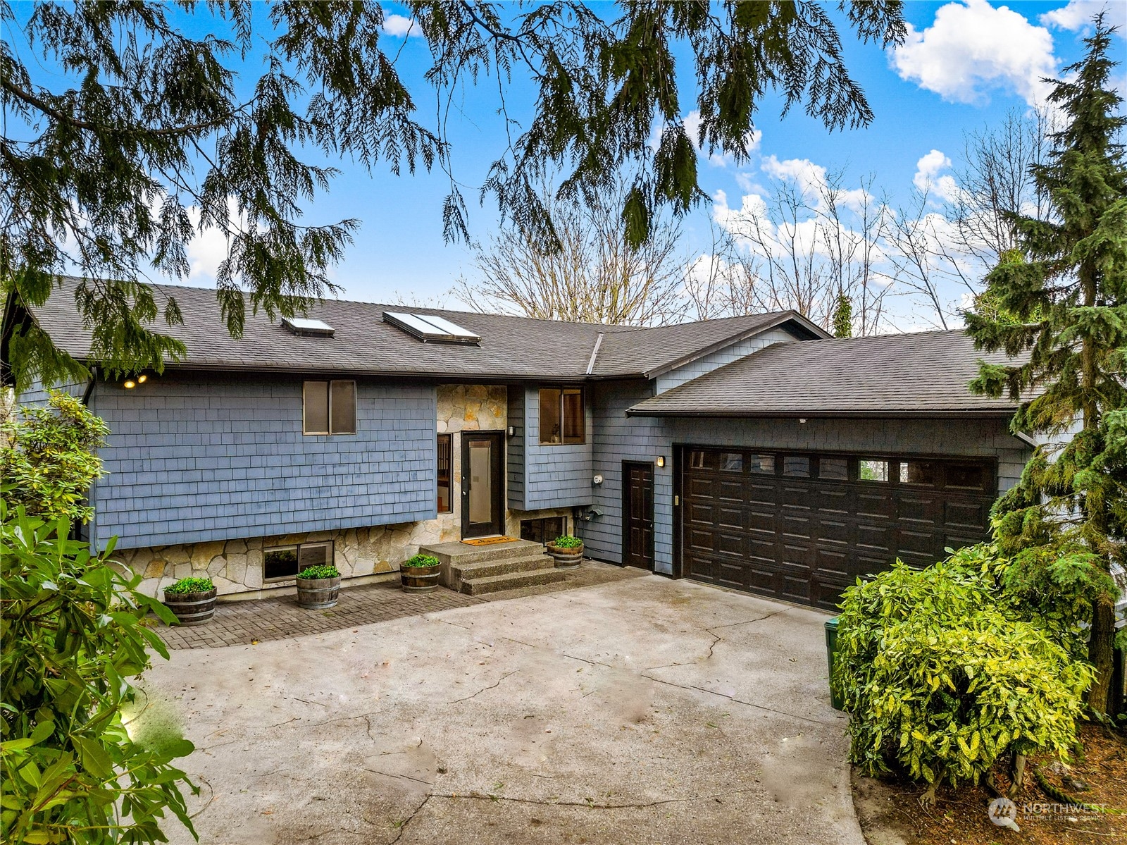 322 S 104th Street