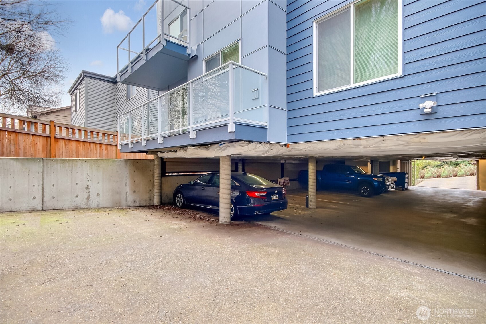 3658 Dayton Avenue N Unit: 202