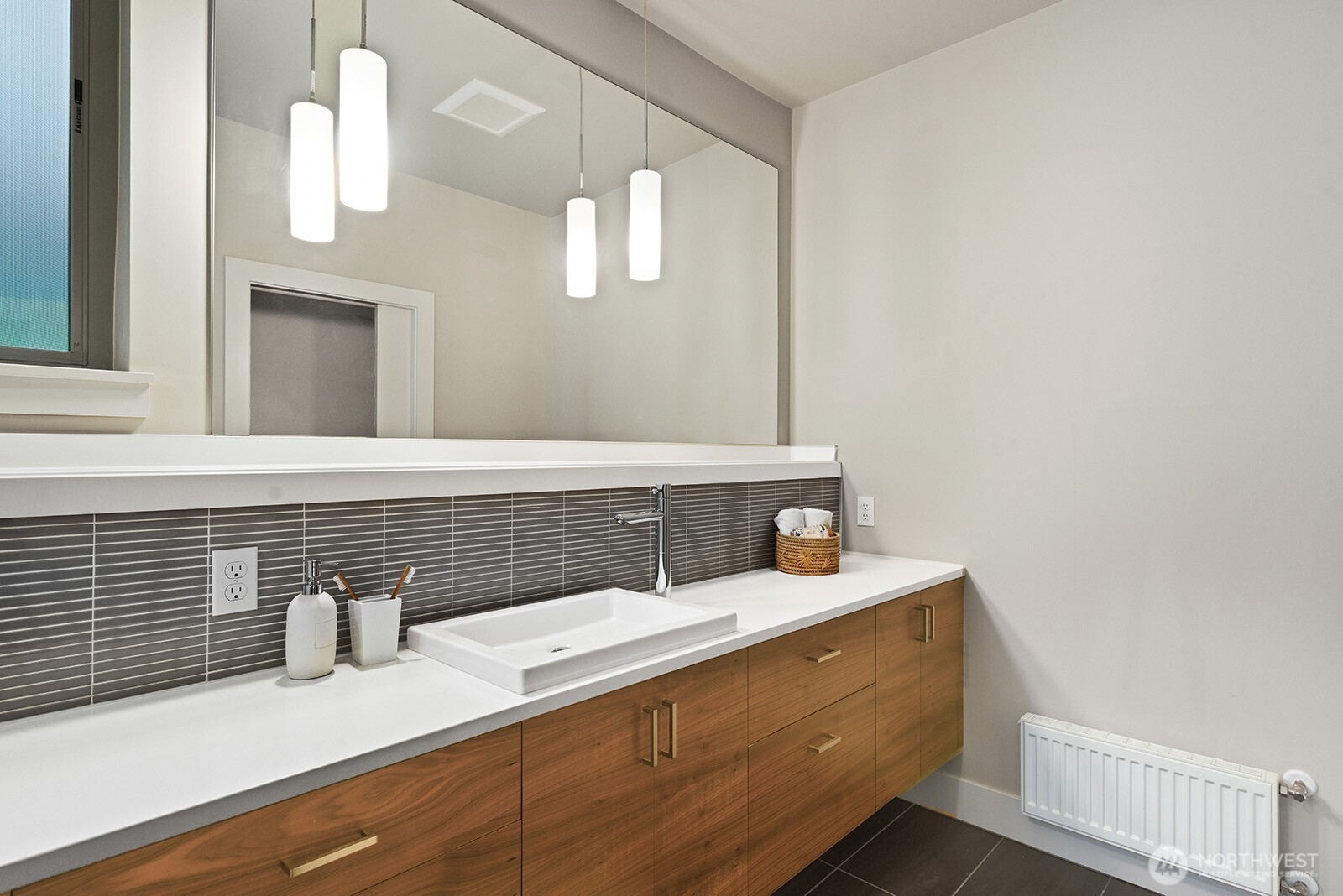 728 Boylston Avenue E Unit: A