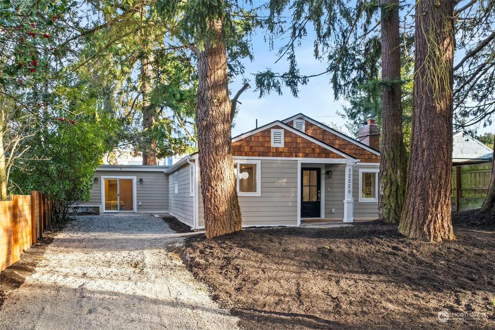 12520 14th Avenue NE