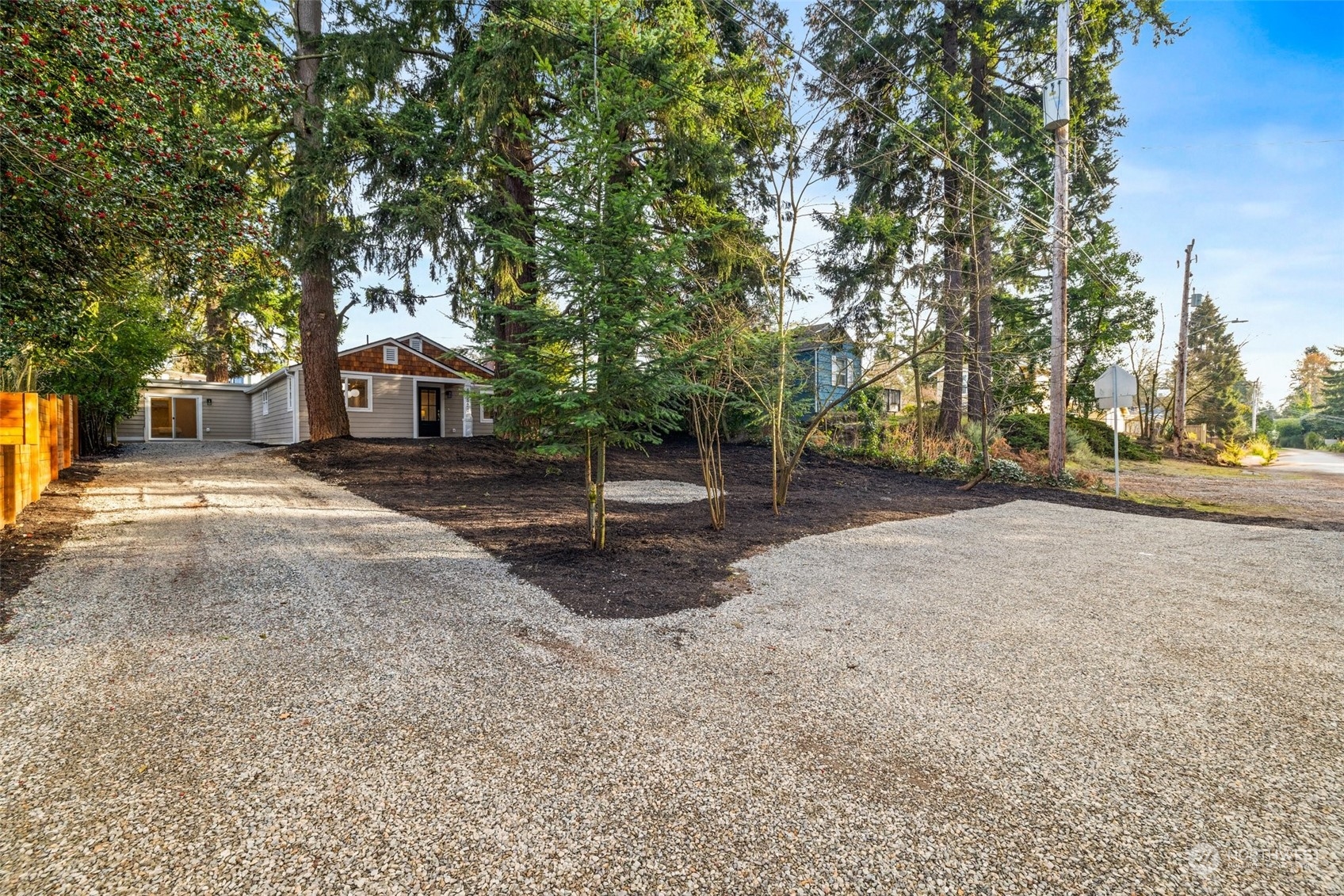 12520 14th Avenue NE