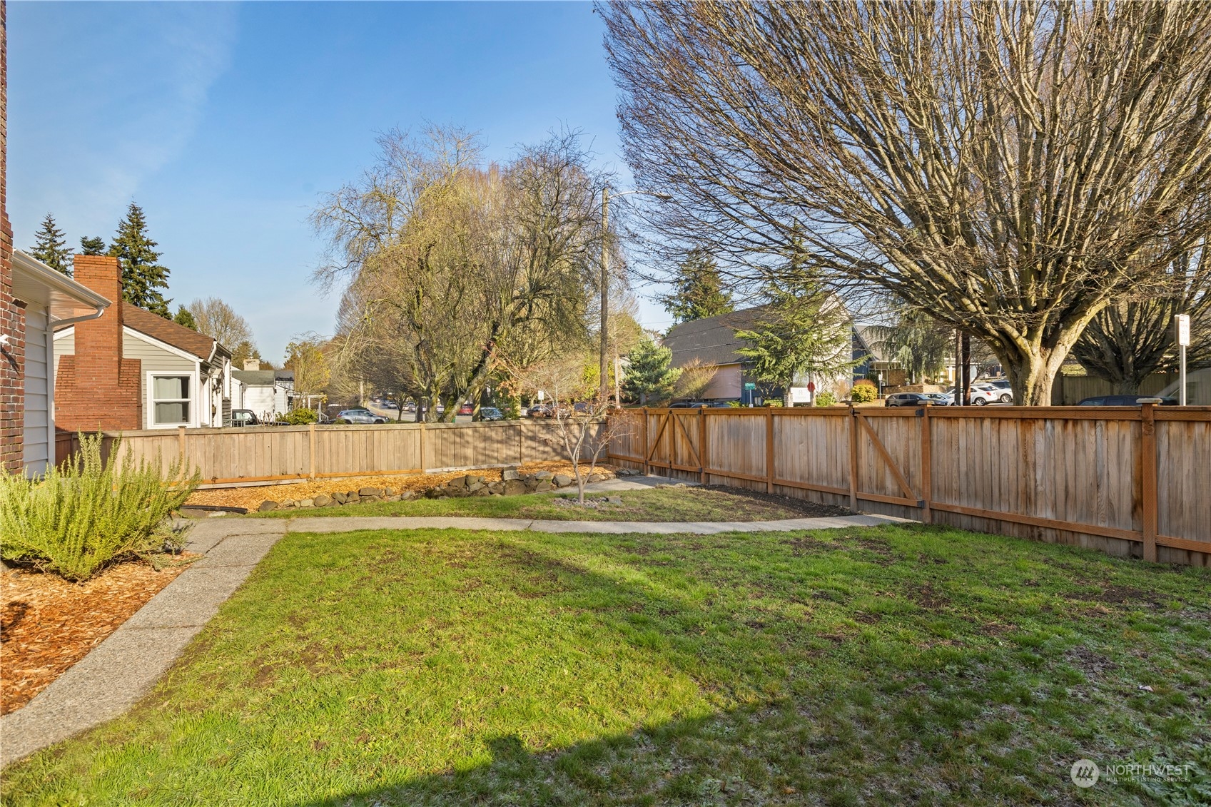 8471 35th Avenue SW