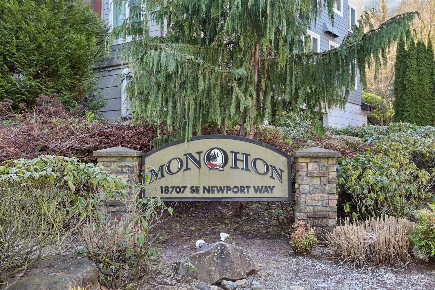 18707 SE Newport Way Unit: 205