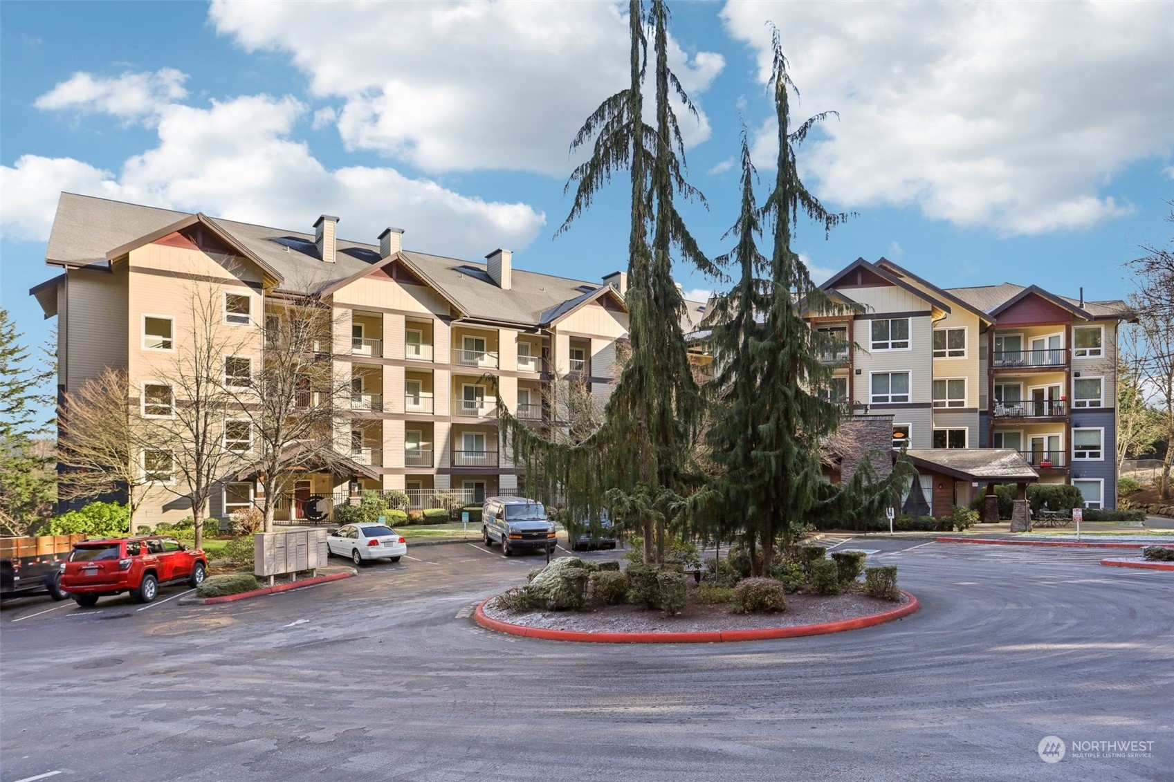 18707 SE Newport Way Unit: 205