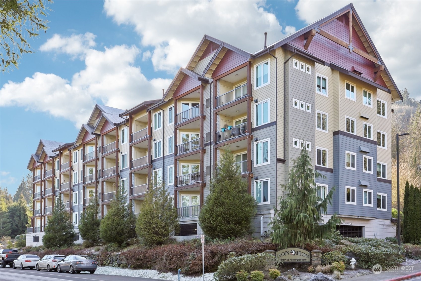 18707 SE Newport Way Unit: 205