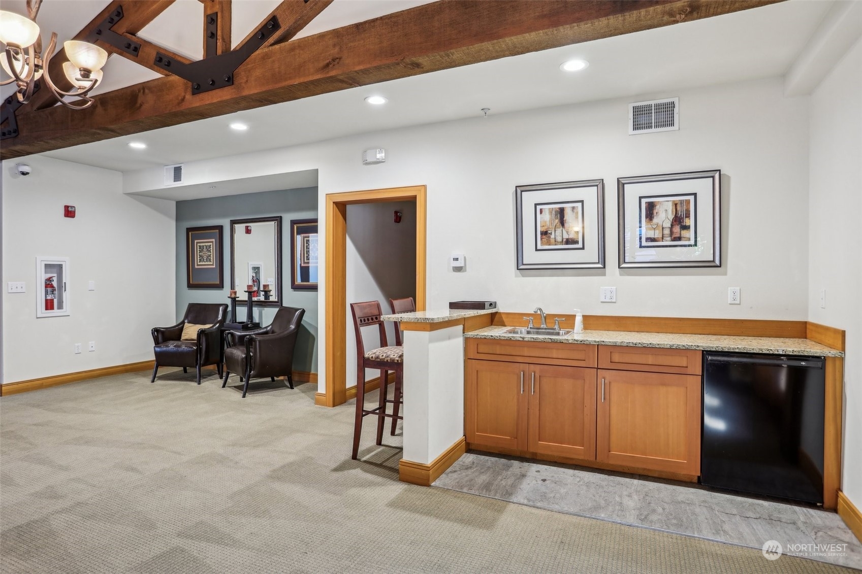 18707 SE Newport Way Unit: 205
