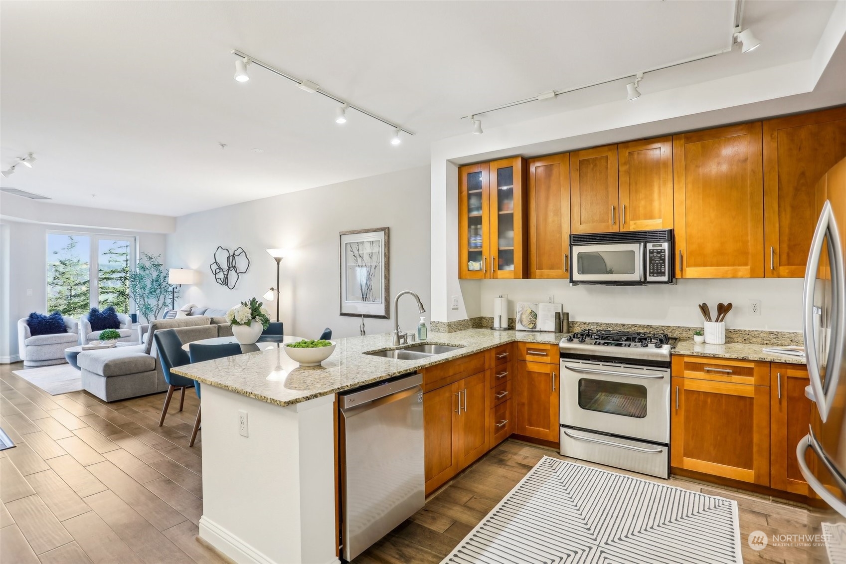 18707 SE Newport Way Unit: 205