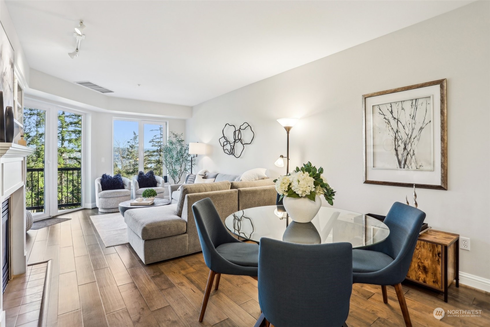 18707 SE Newport Way Unit: 205