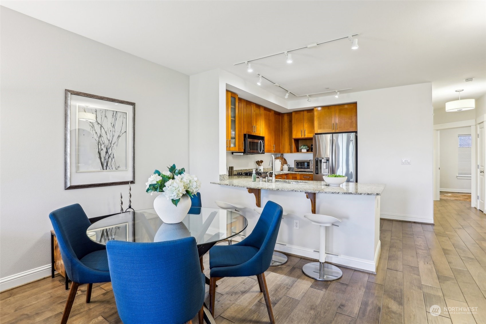 18707 SE Newport Way Unit: 205