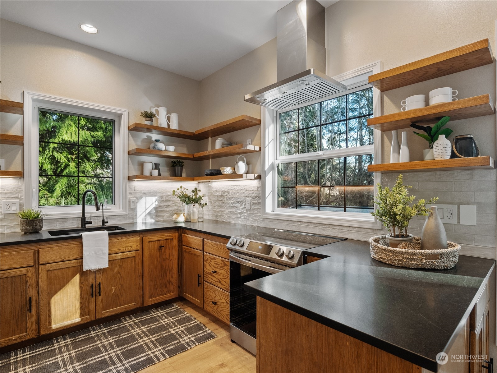 1124 Schwartz Road