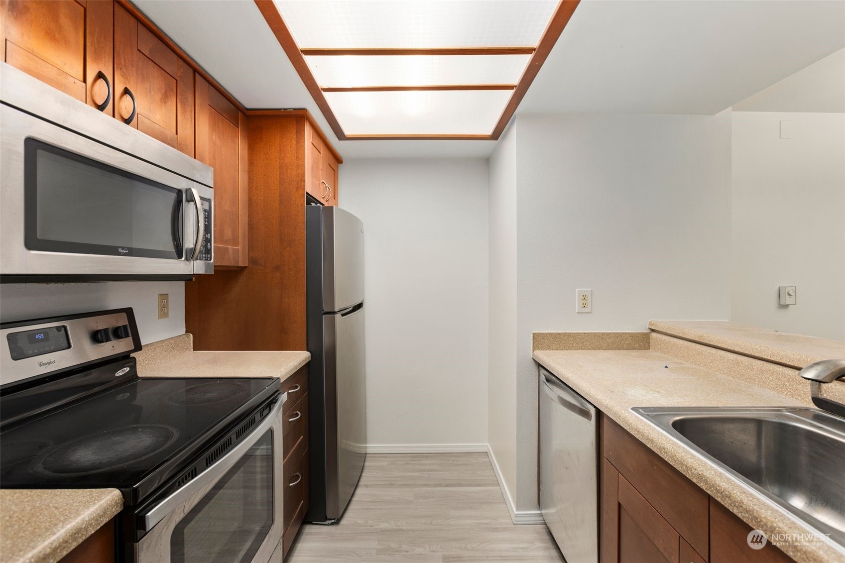 14450 NE 31st Street Unit: J105