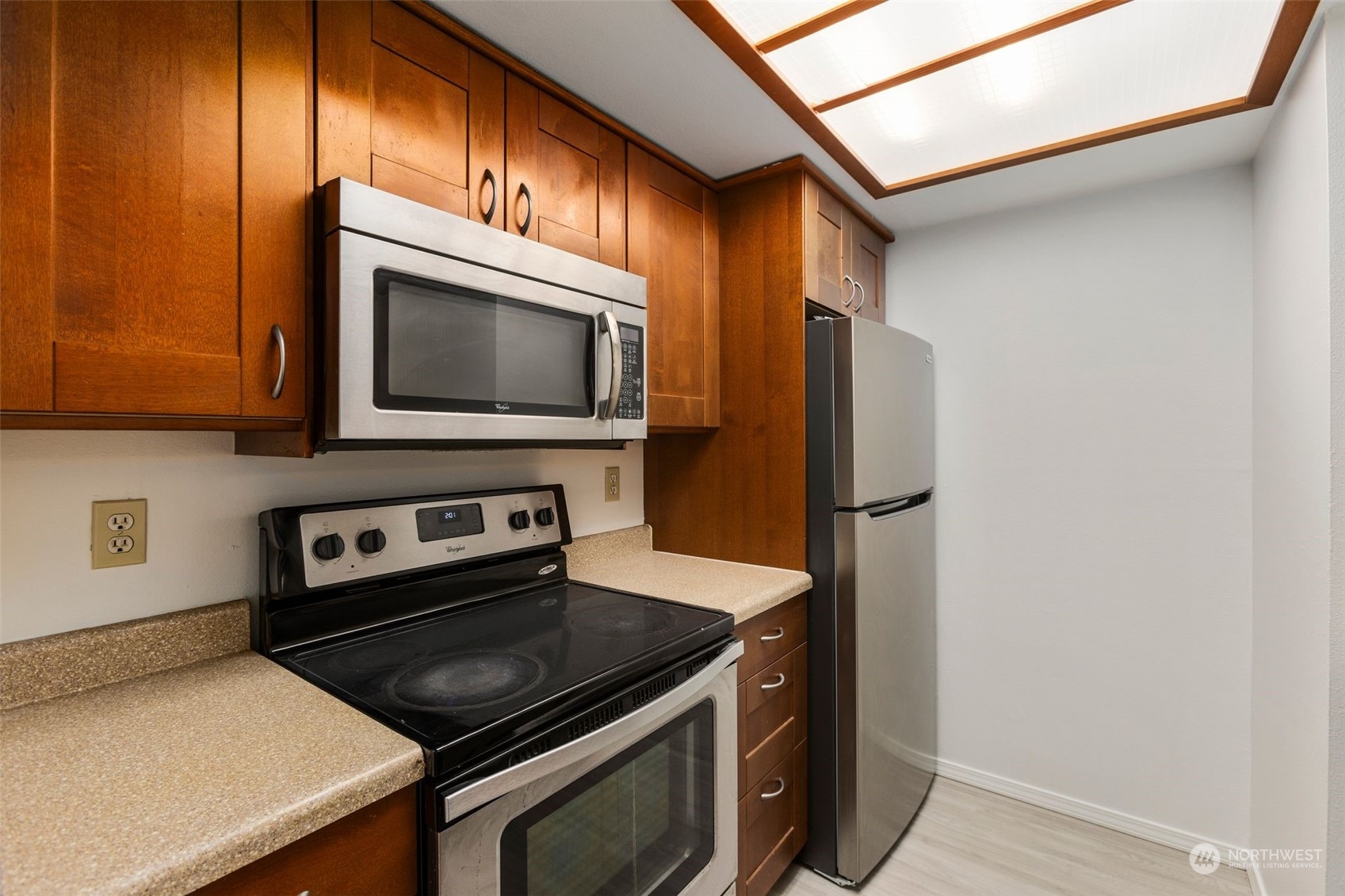 14450 NE 31st Street Unit: J105