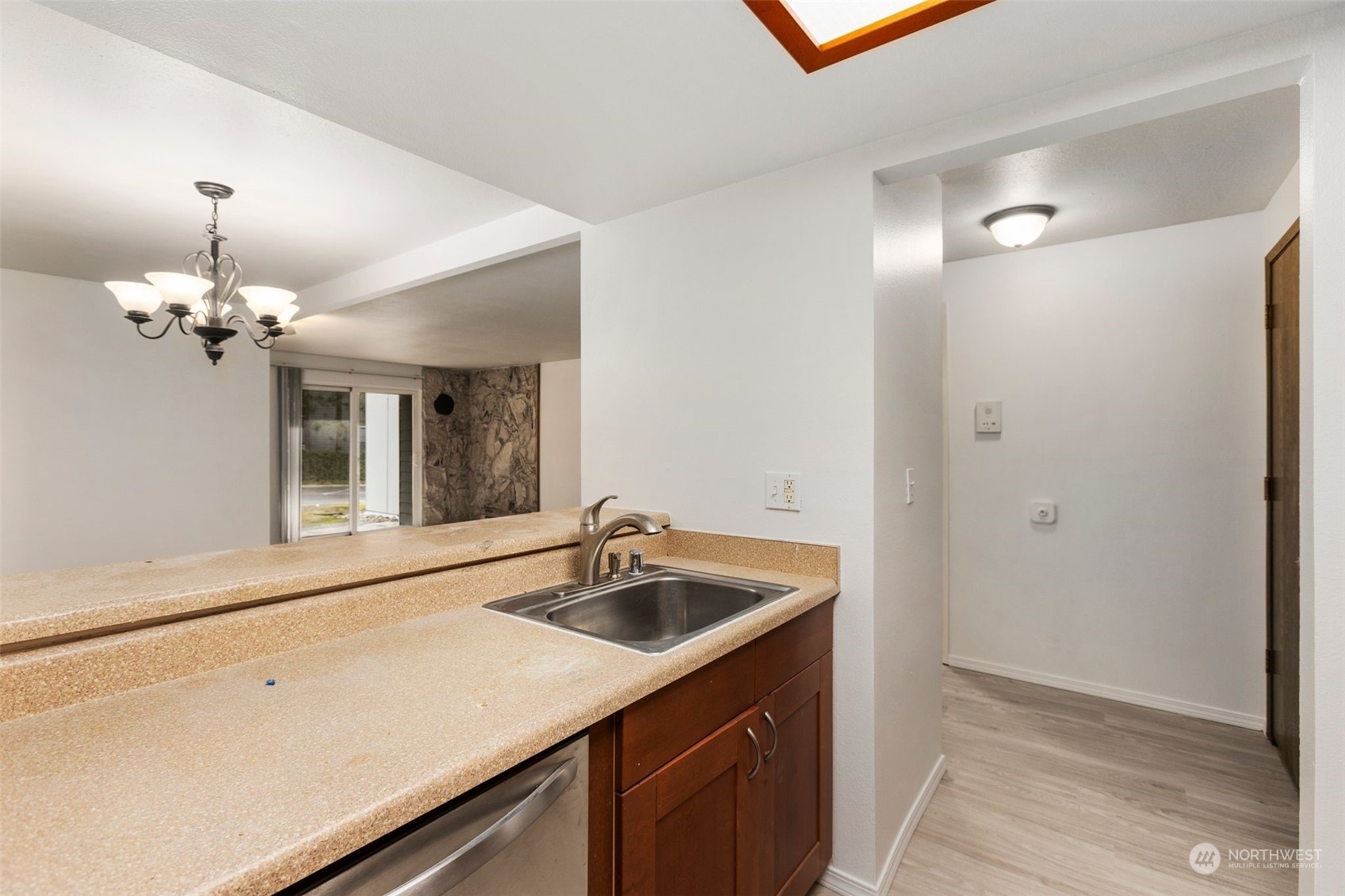14450 NE 31st Street Unit: J105