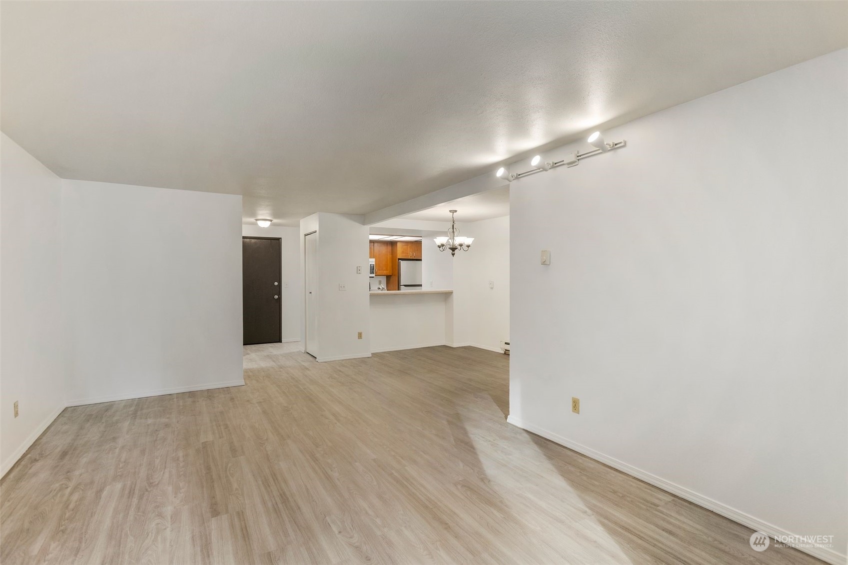 14450 NE 31st Street Unit: J105