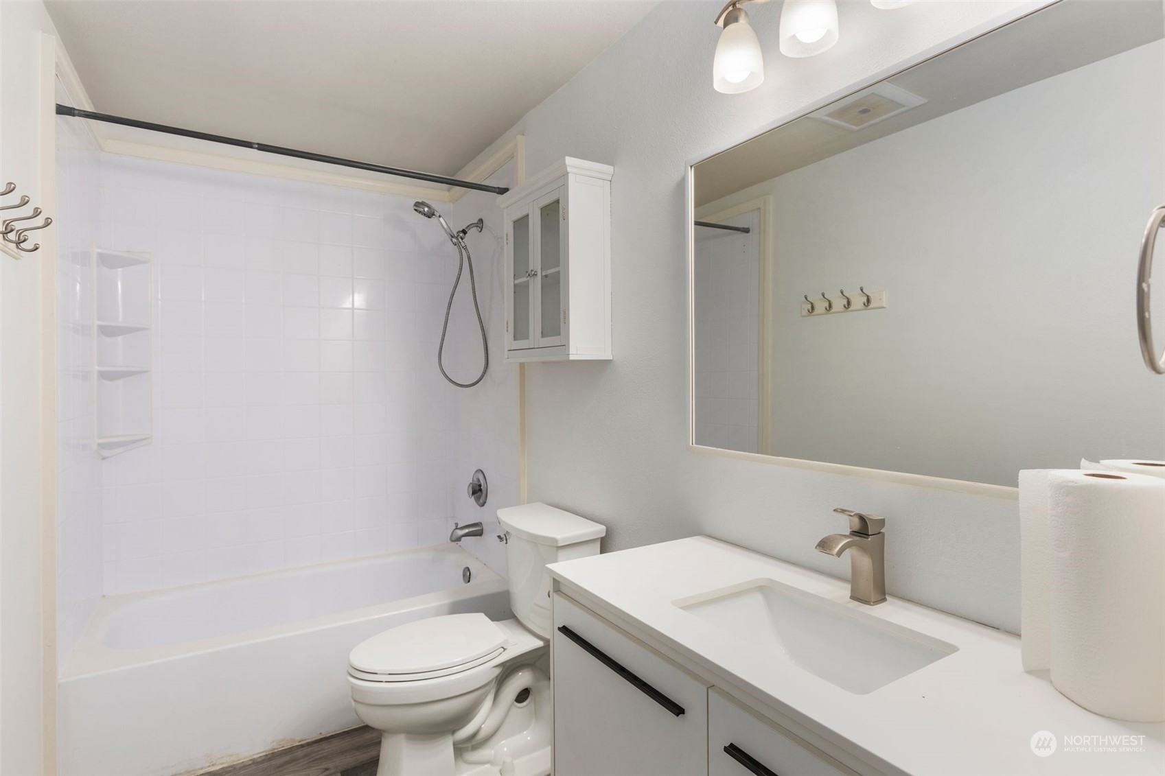 14450 NE 31st Street Unit: J105