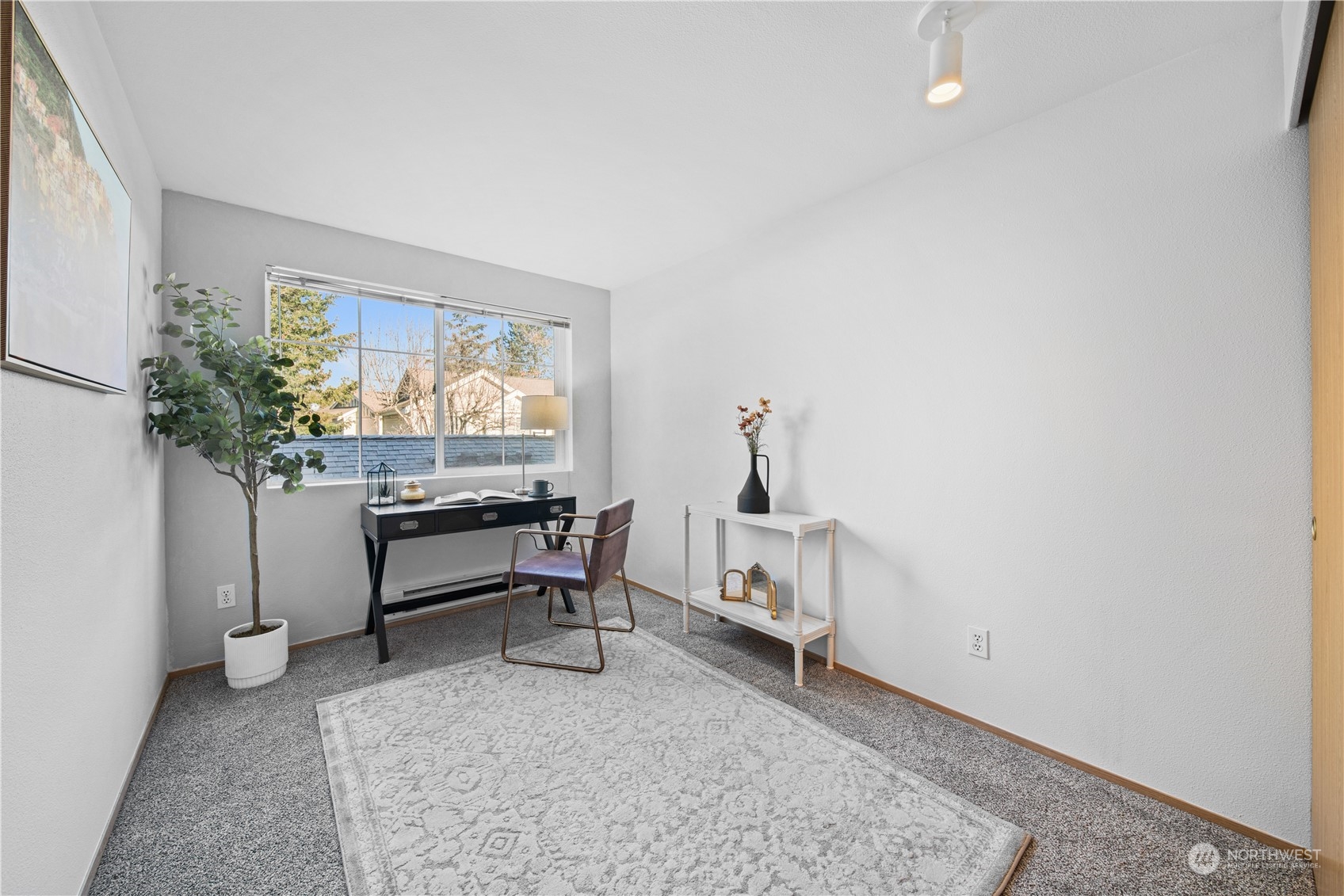 5415 S 234th Street Unit: 6-4