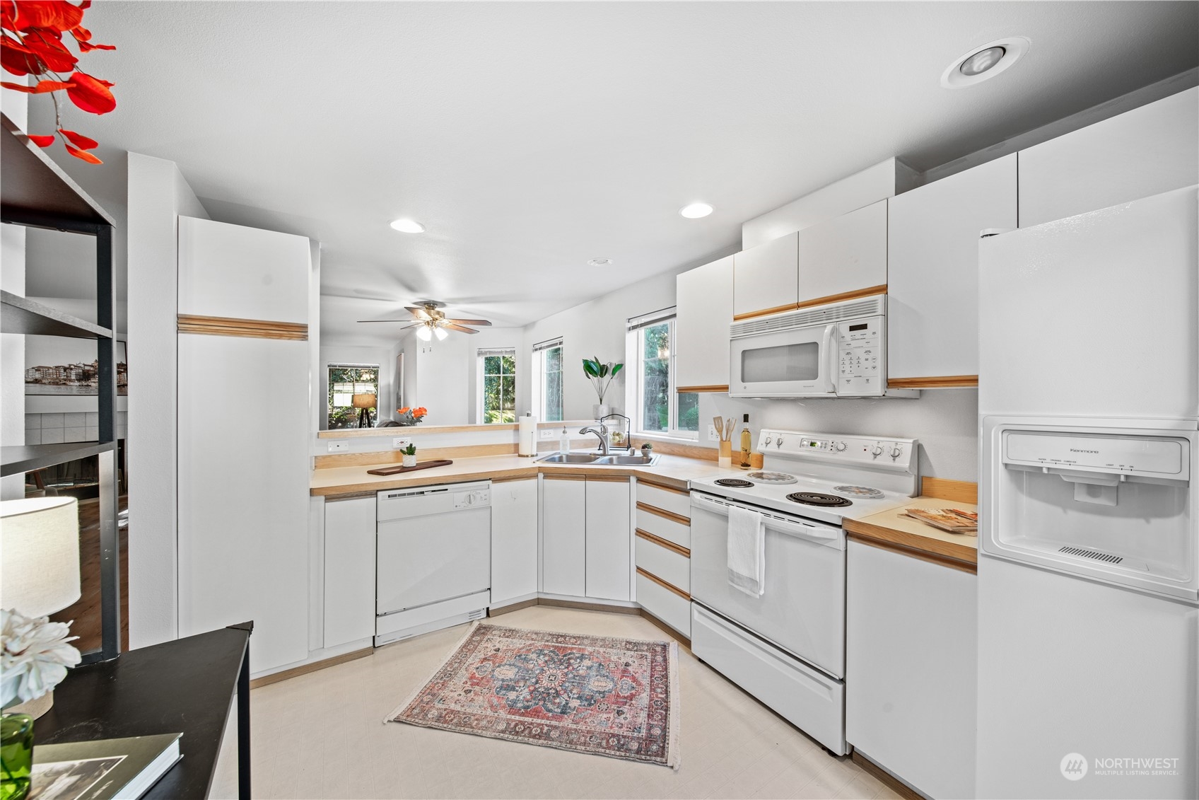 5415 S 234th Street Unit: 6-4