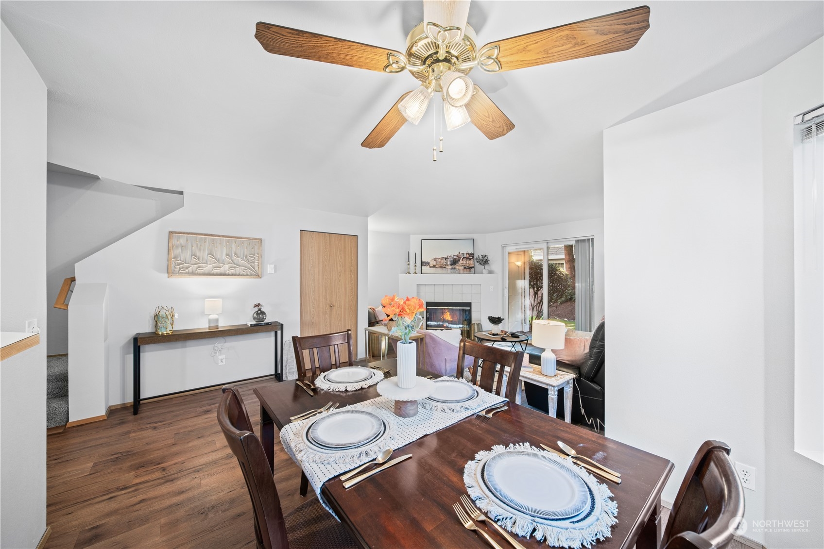 5415 S 234th Street Unit: 6-4