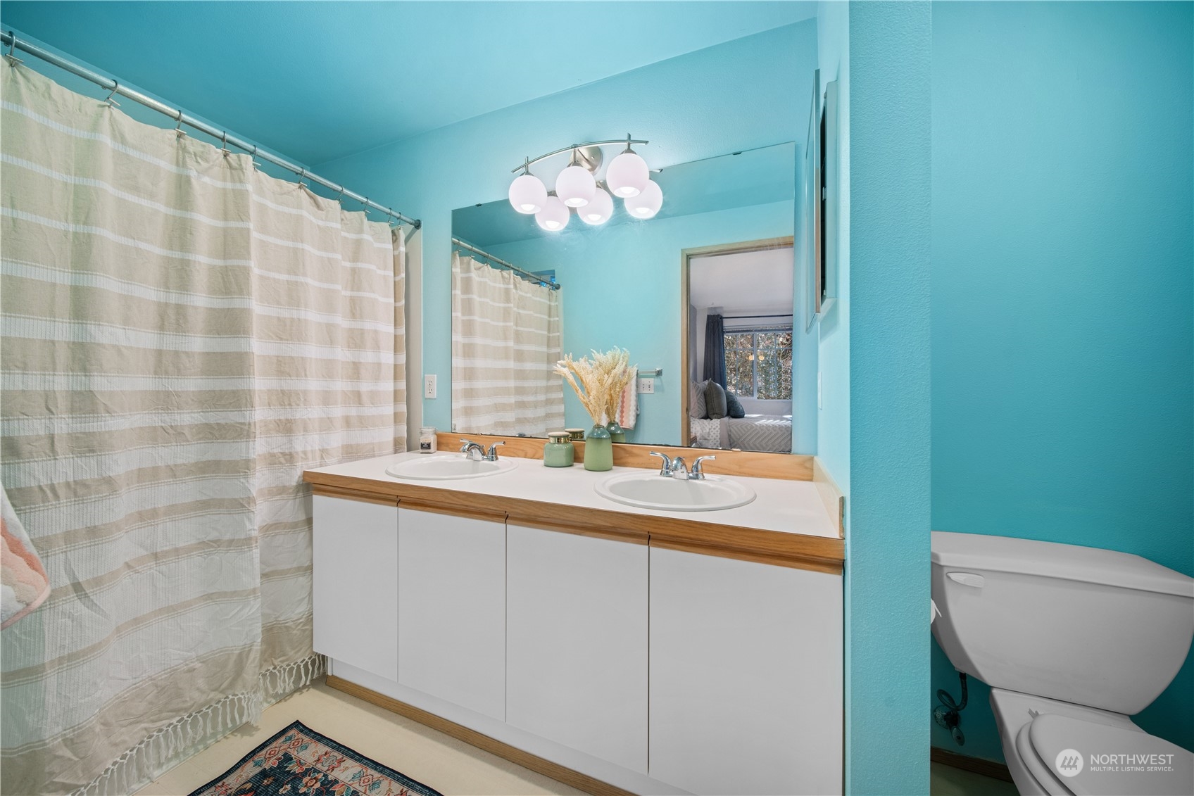 5415 S 234th Street Unit: 6-4
