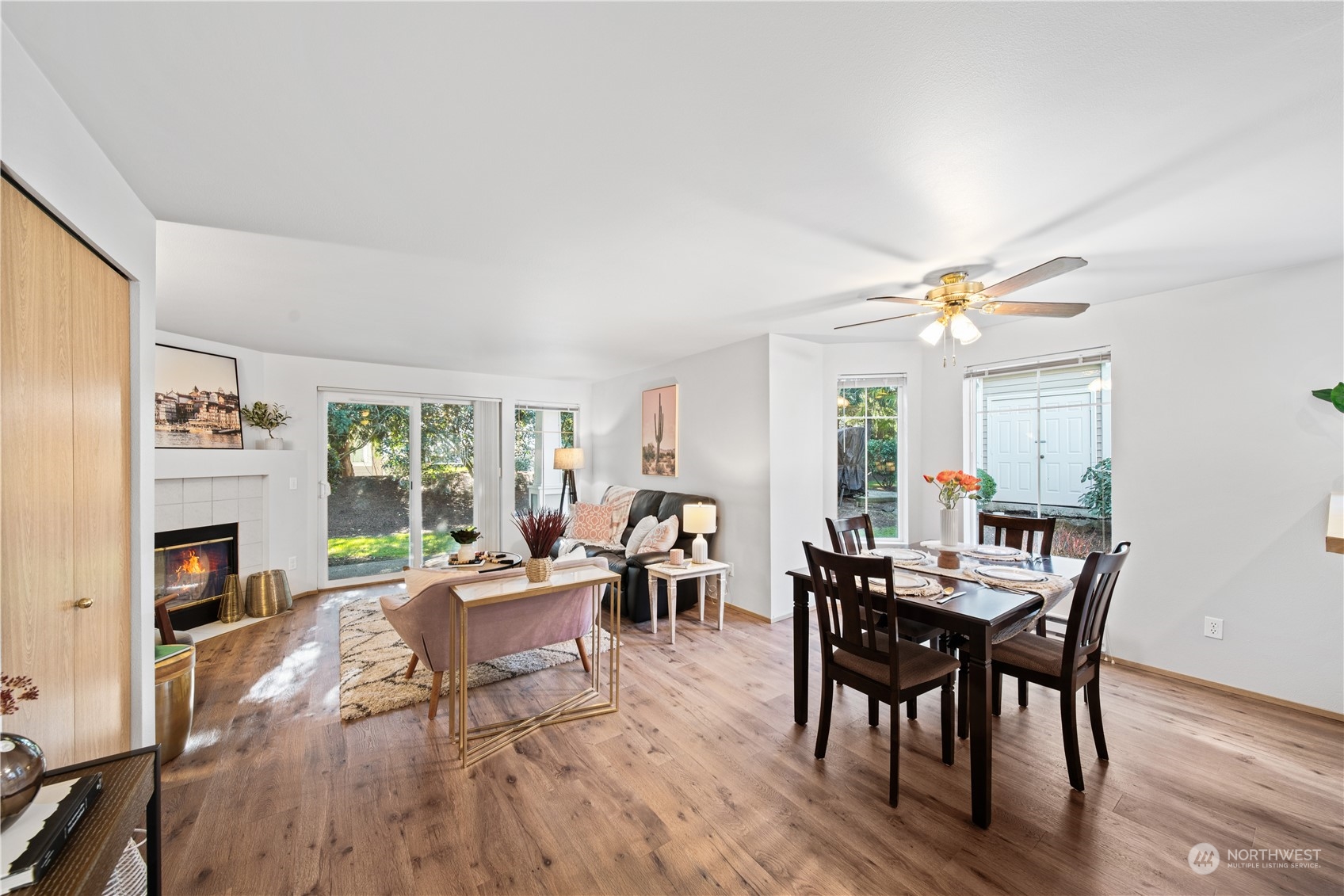 5415 S 234th Street Unit: 6-4