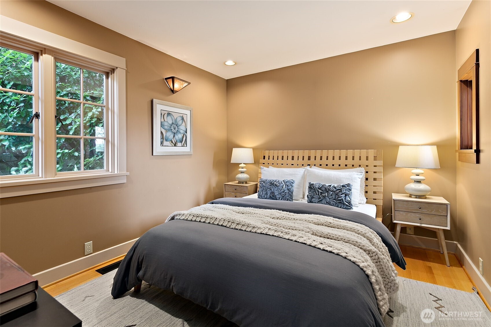 3265 W Lake Sammamish Parkway SE