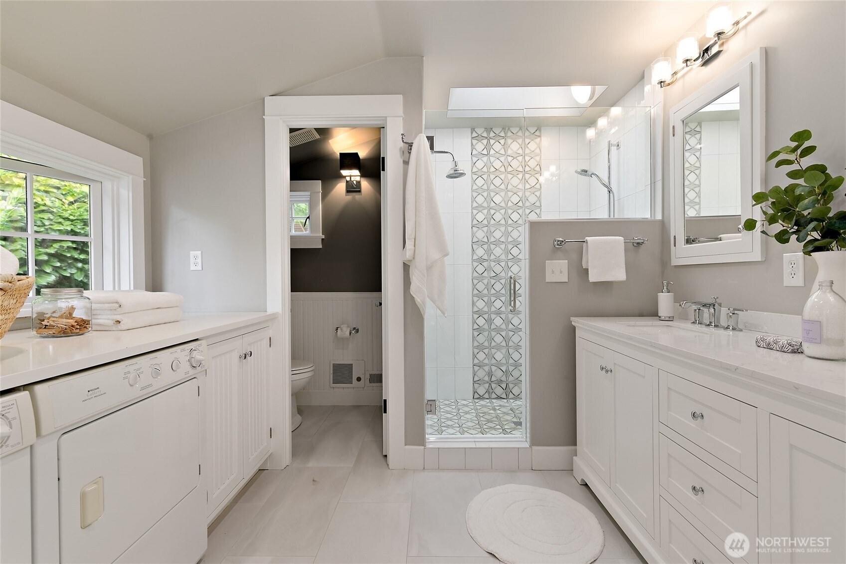 3265 W Lake Sammamish Parkway SE