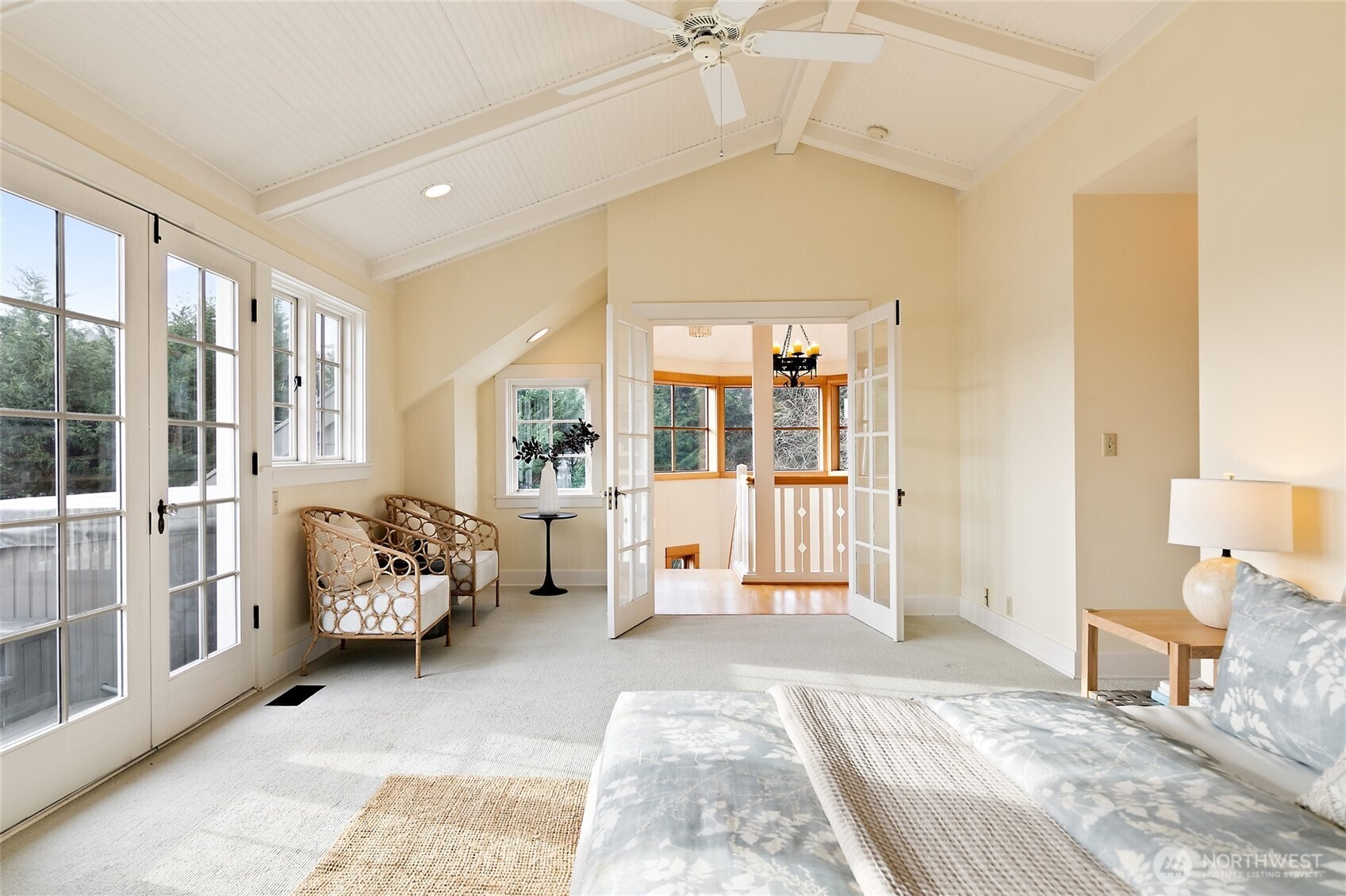 3265 W Lake Sammamish Parkway SE