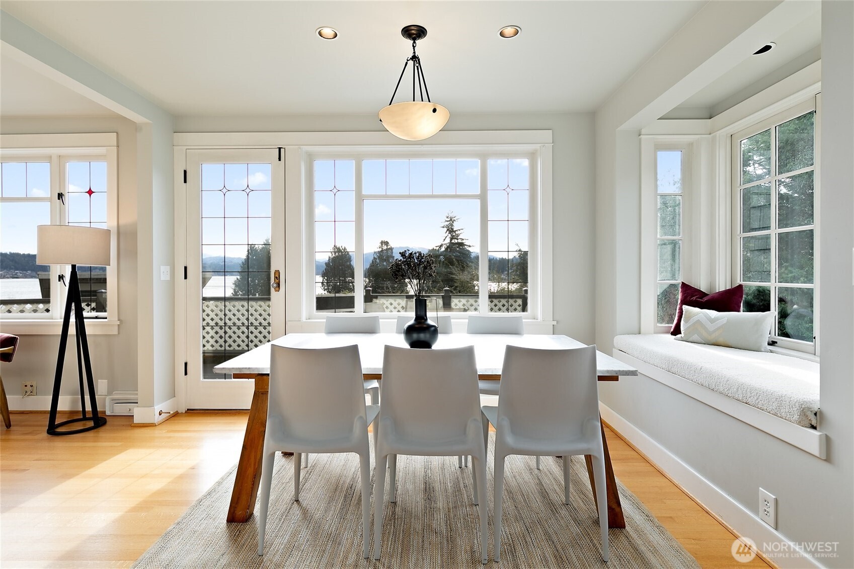 3265 W Lake Sammamish Parkway SE