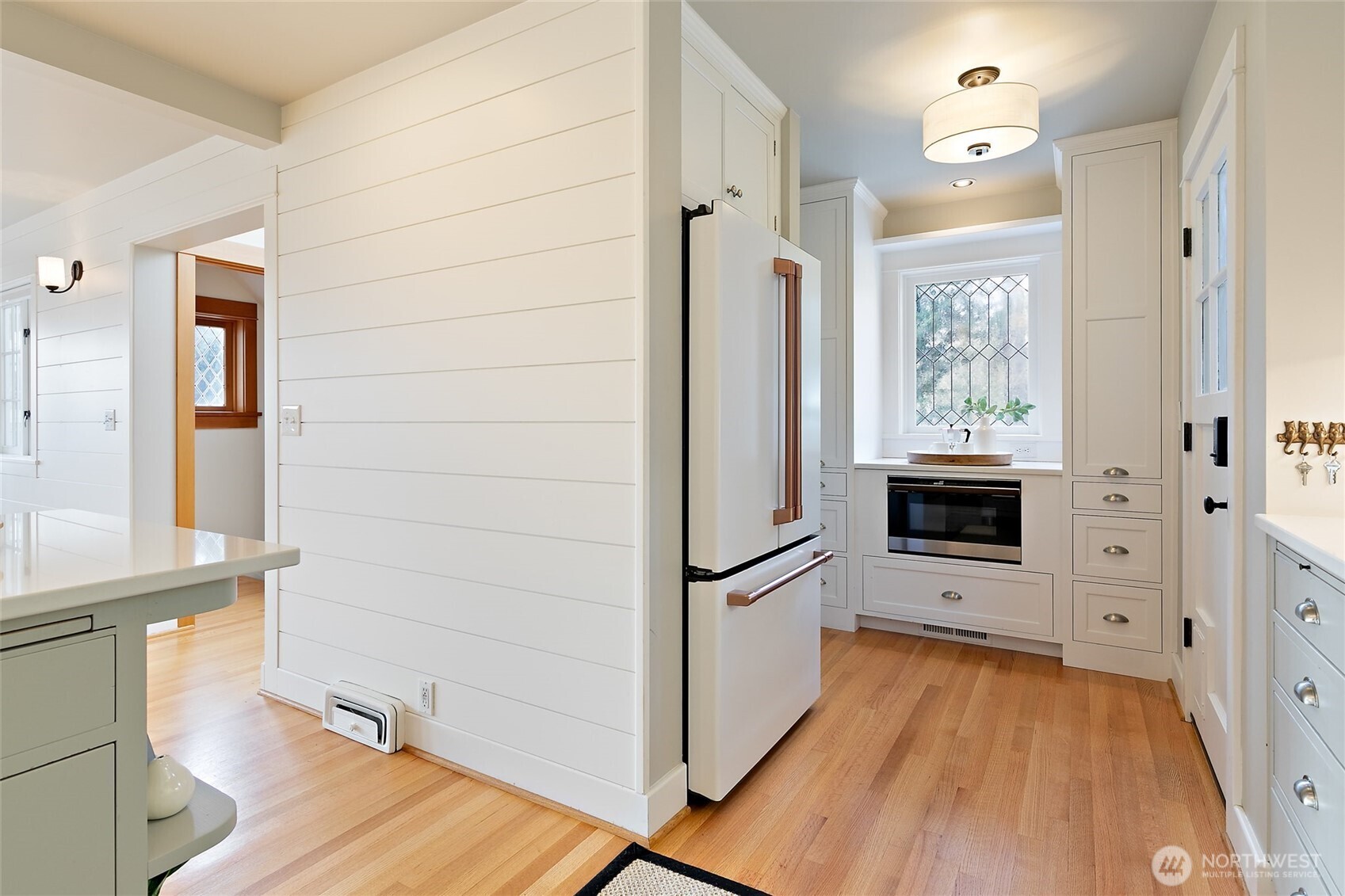 3265 W Lake Sammamish Parkway SE